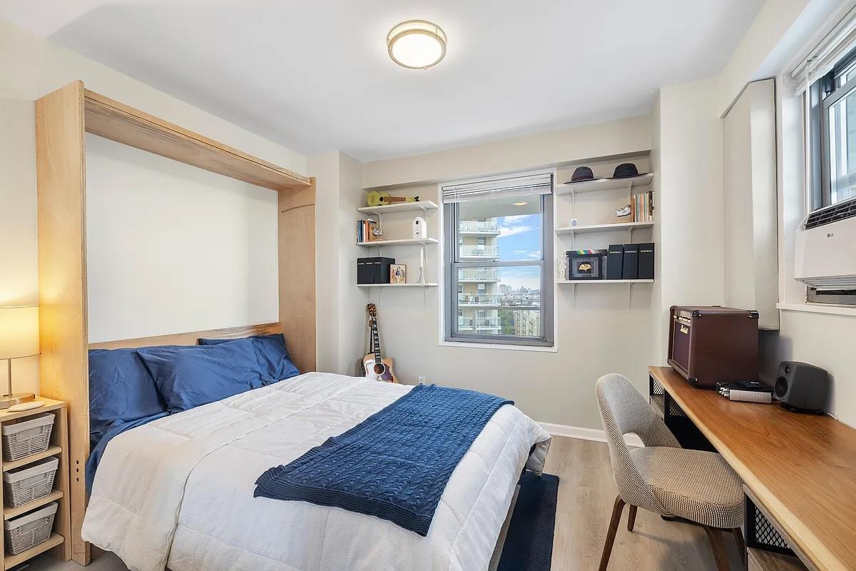 #5 photo, 1020 Grand Concourse, 布朗士 Bronx , NY 10451