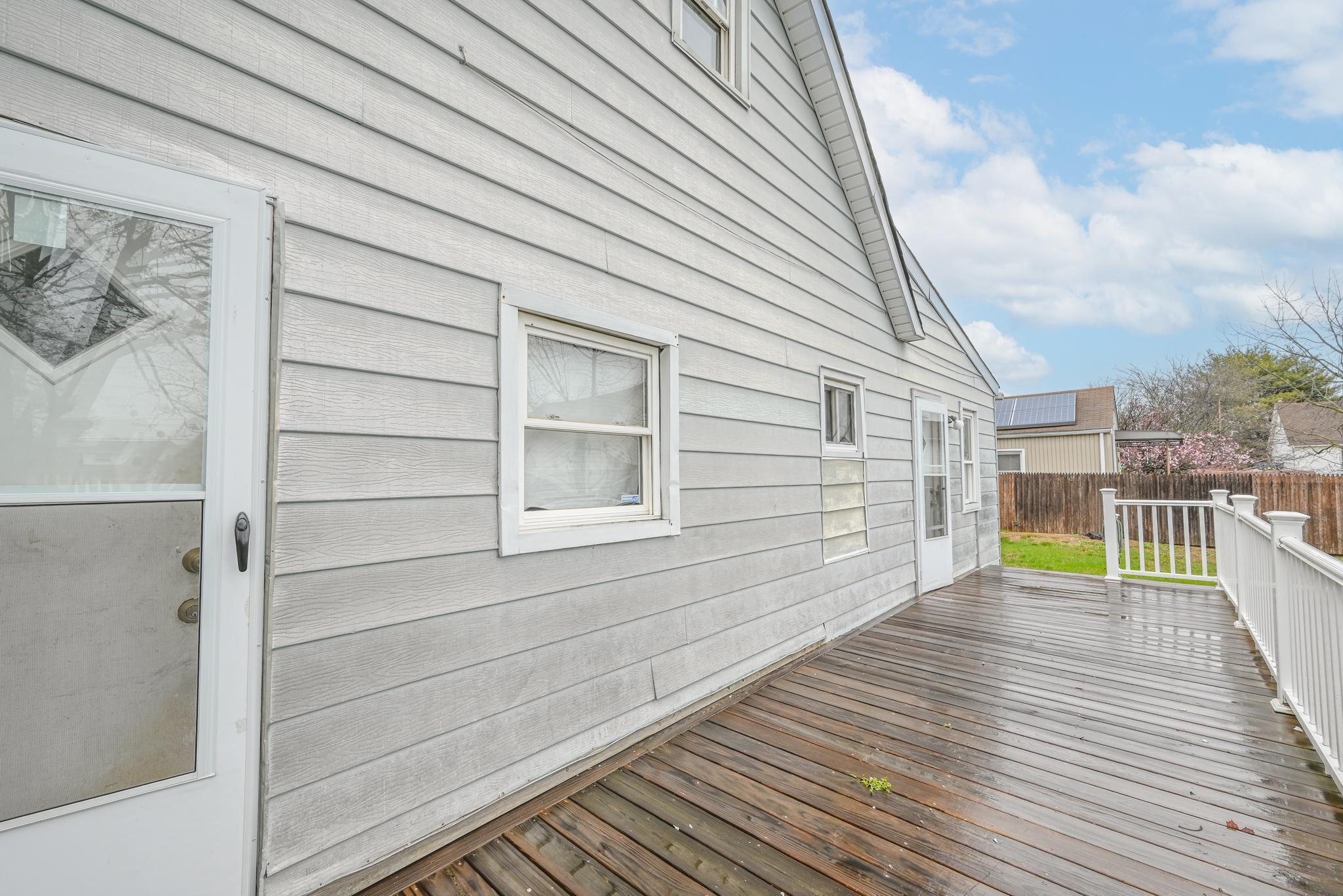 #5 photo, 267 Roquette Avenue, Floral Park , NY 11001