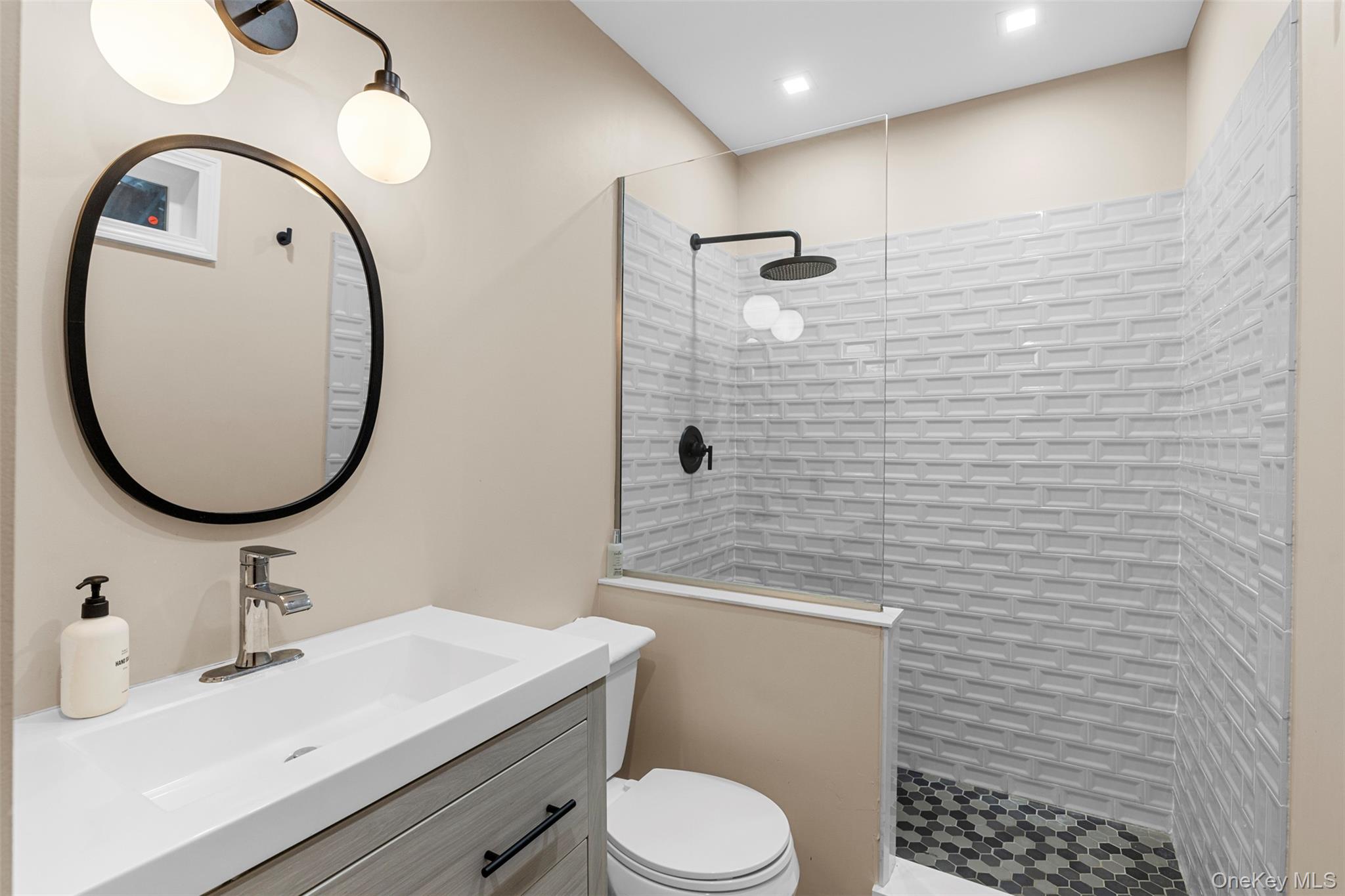 #18 photo, 40 Maxs Place, Hurley , NY 12401