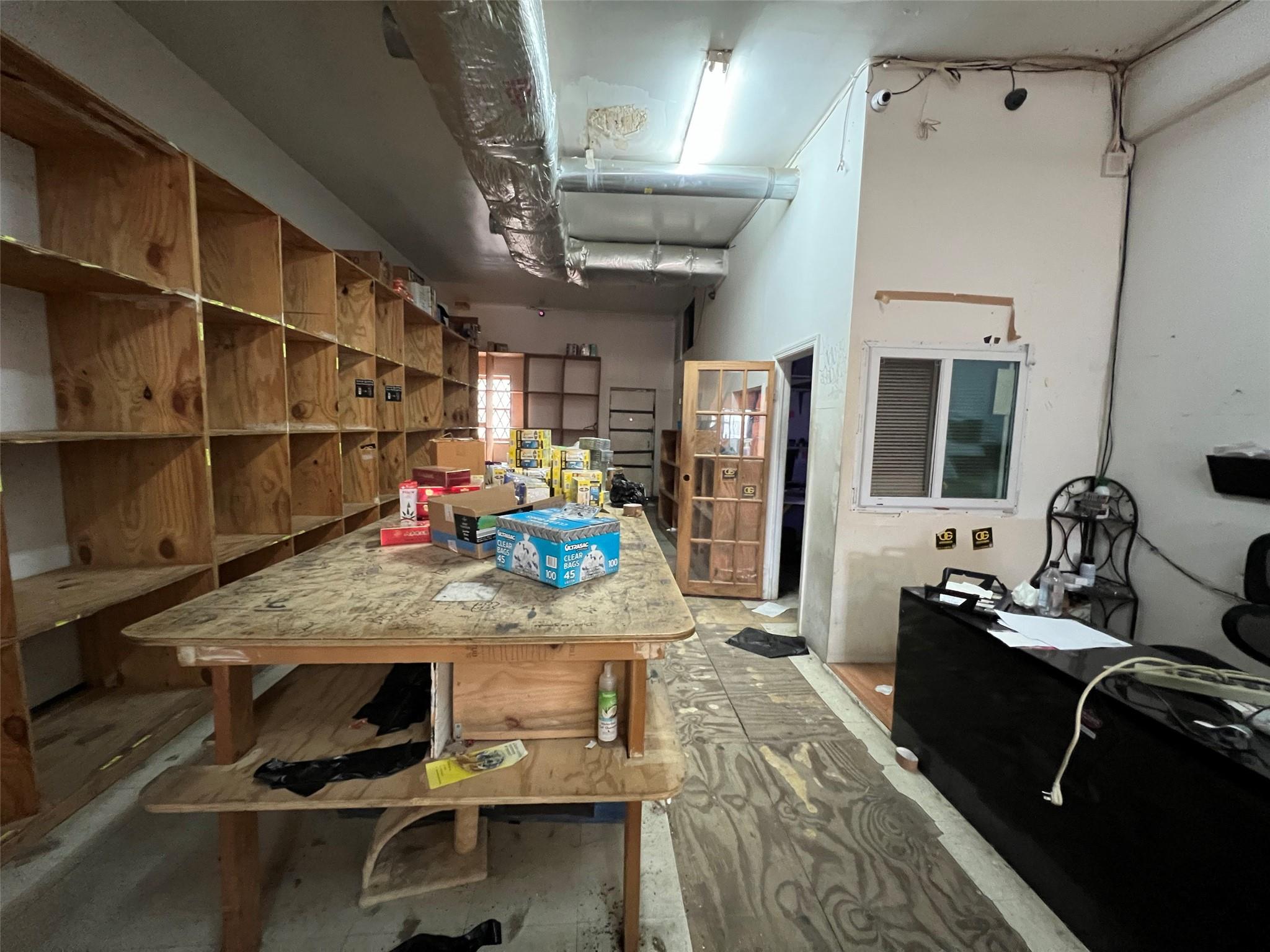 #4 photo, 92-06 Liberty Avenue, クイーンズ区 Ozone Park , NY 11417