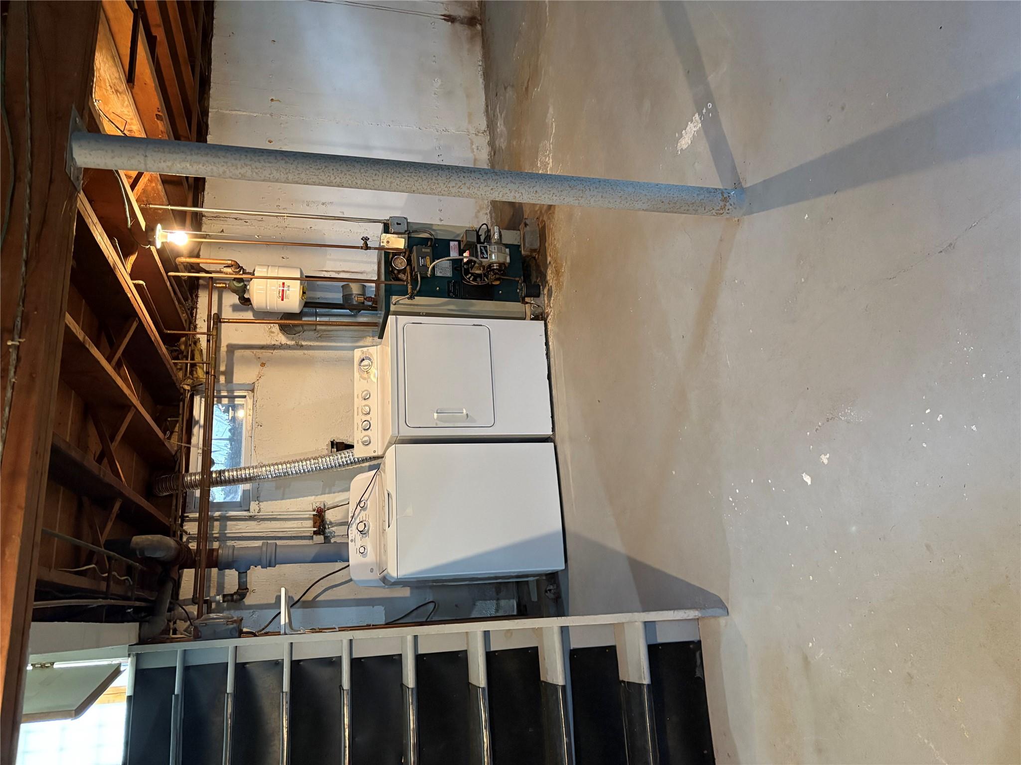 #10 photo, 8 Dee place, Huntington Station , NY 11746