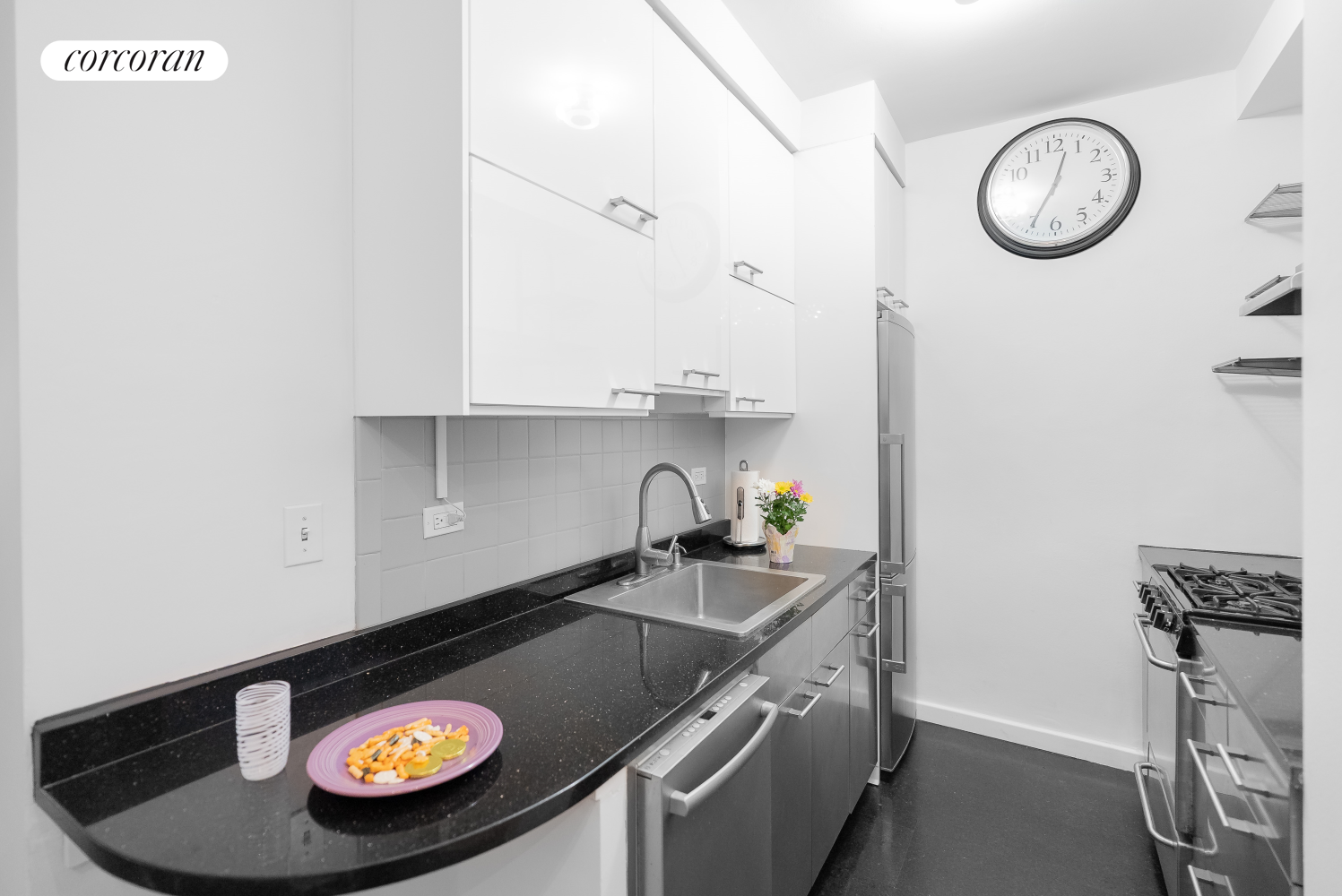 #4 photo, 210 E 15TH Street, マンハッタン Gramercy Park , NY 10003