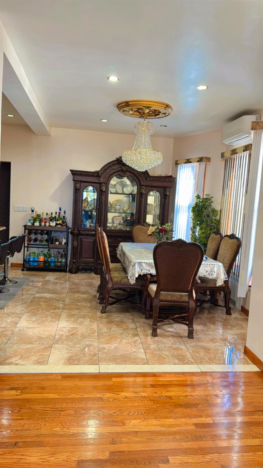 #2 photo, 10231 90th Avenue, 皇后区 Richmond Hill , NY 11418