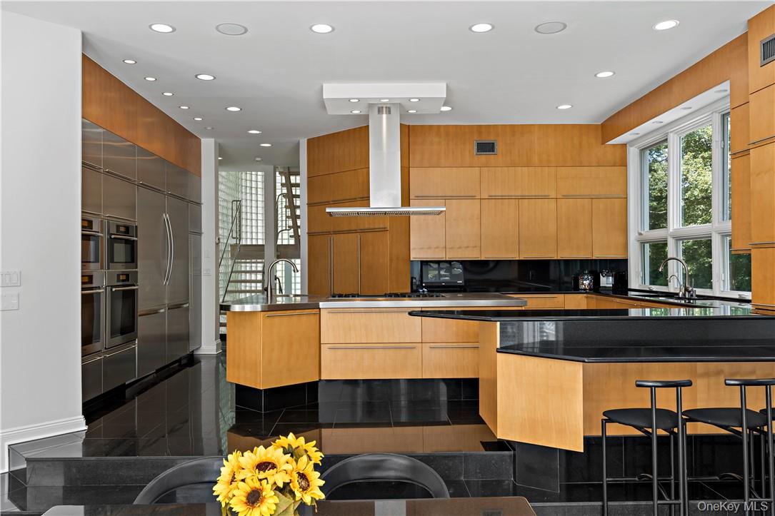 #14 photo, 18 Bramblebush Road, Croton-on-Hudson , NY 10520