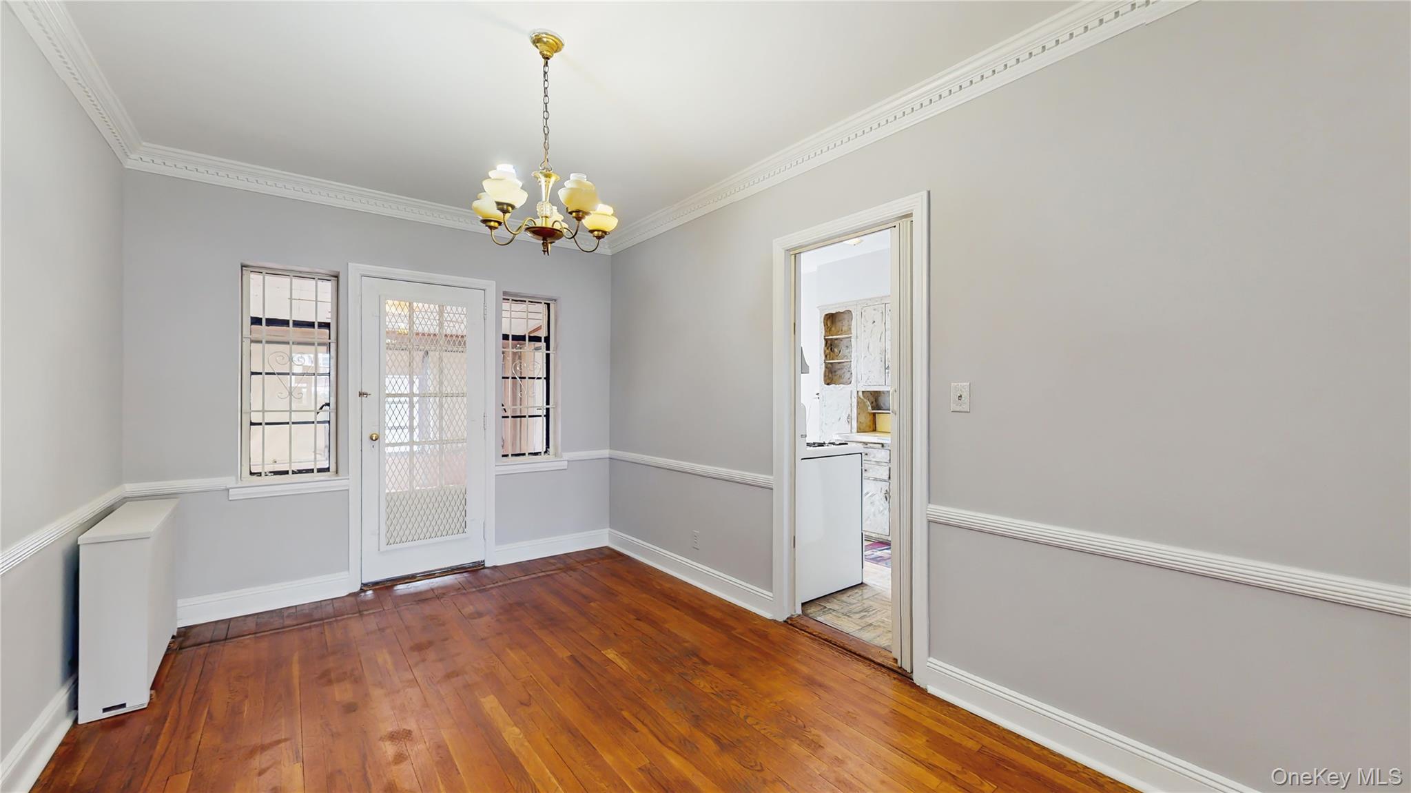 #10 photo, 148-40 61 Road, Flushing , NY 11367