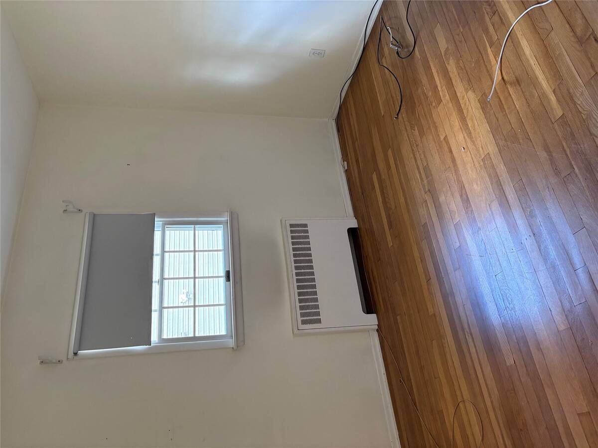 #5 photo, 8 Dee place, サフォーク郡 Huntington Station , NY 11746