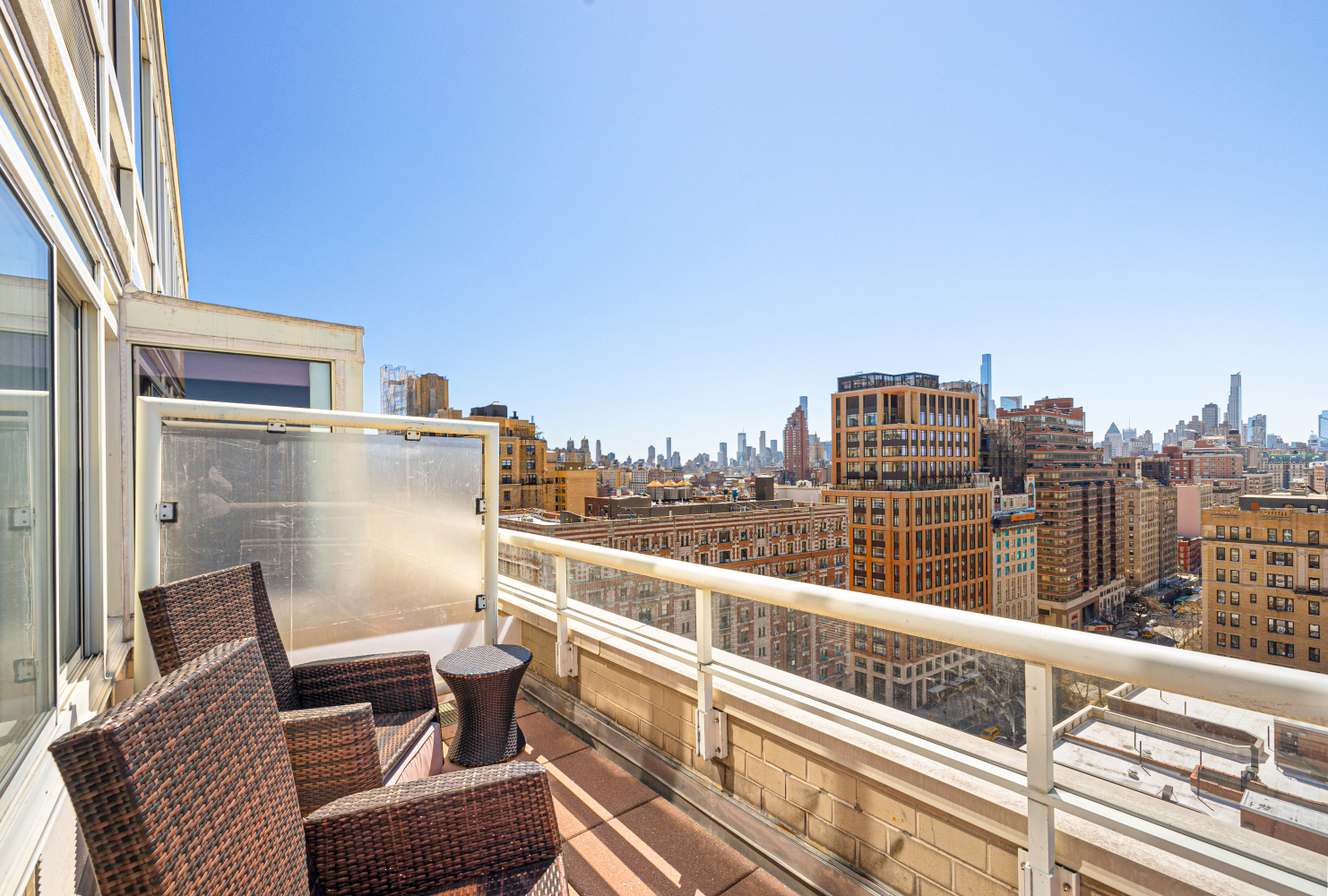 #4 photo, 2373 BROADWAY, マンハッタン Upper West Side , NY 10024