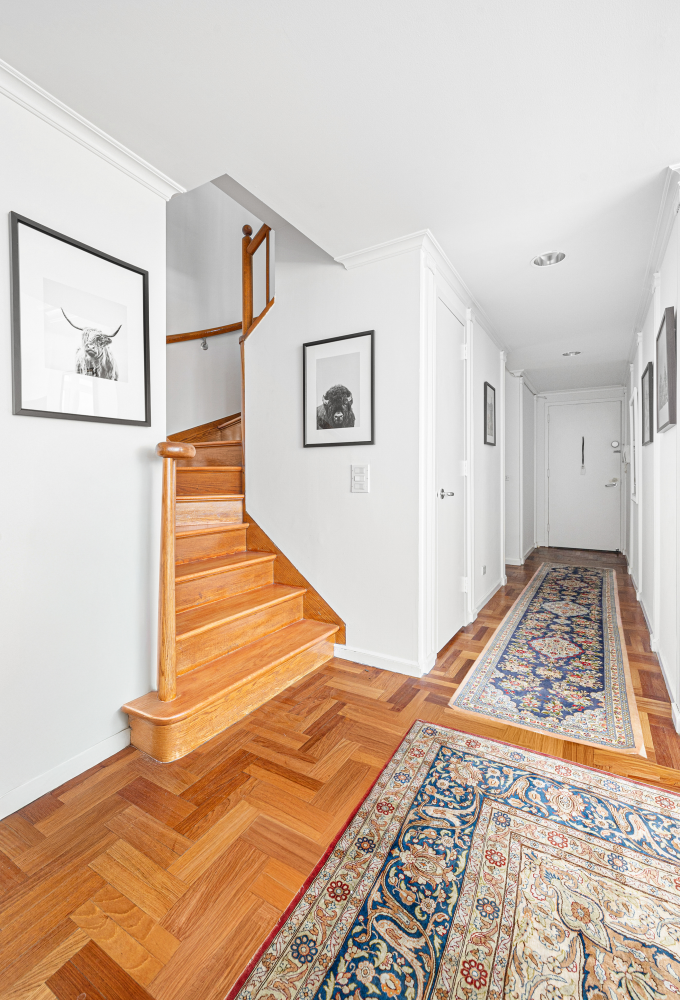 #8 photo, 2373 BROADWAY, マンハッタン Upper West Side , NY 10024