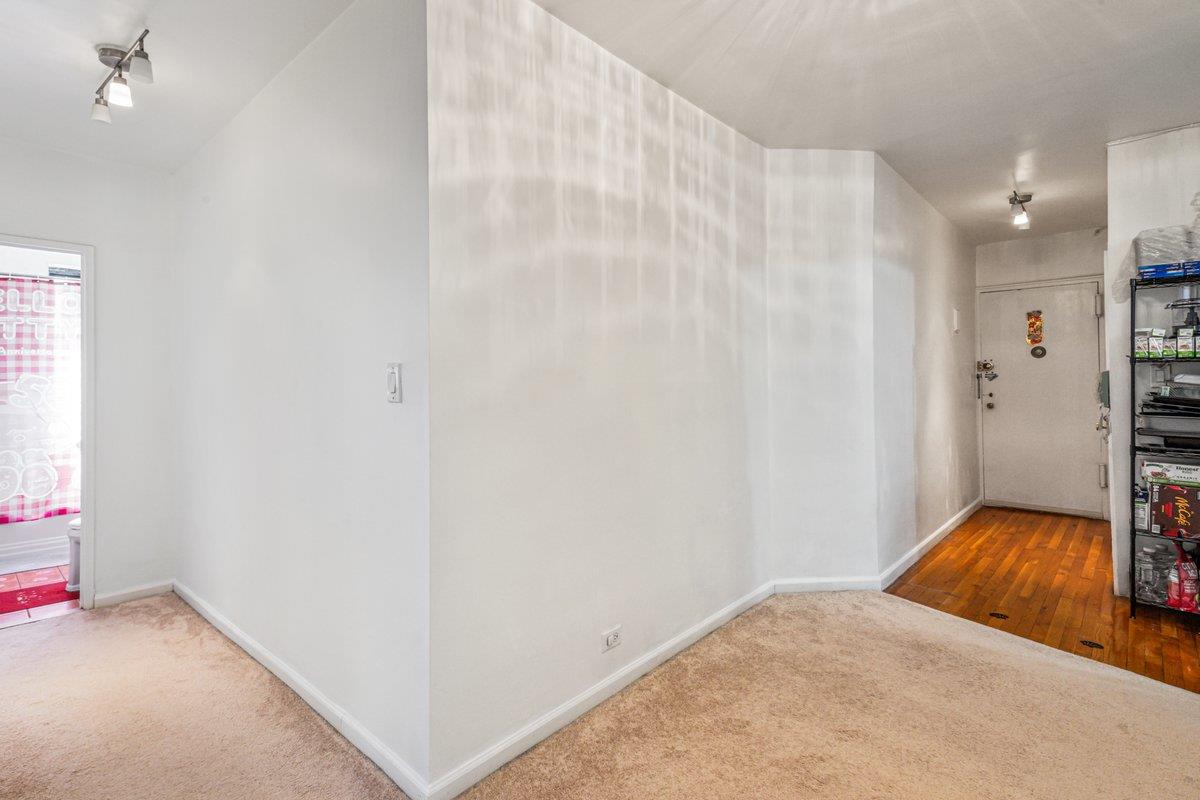 #10 photo, 67-40 Yellowstone Boulevard, クイーンズ区 Forest Hills , NY 11375