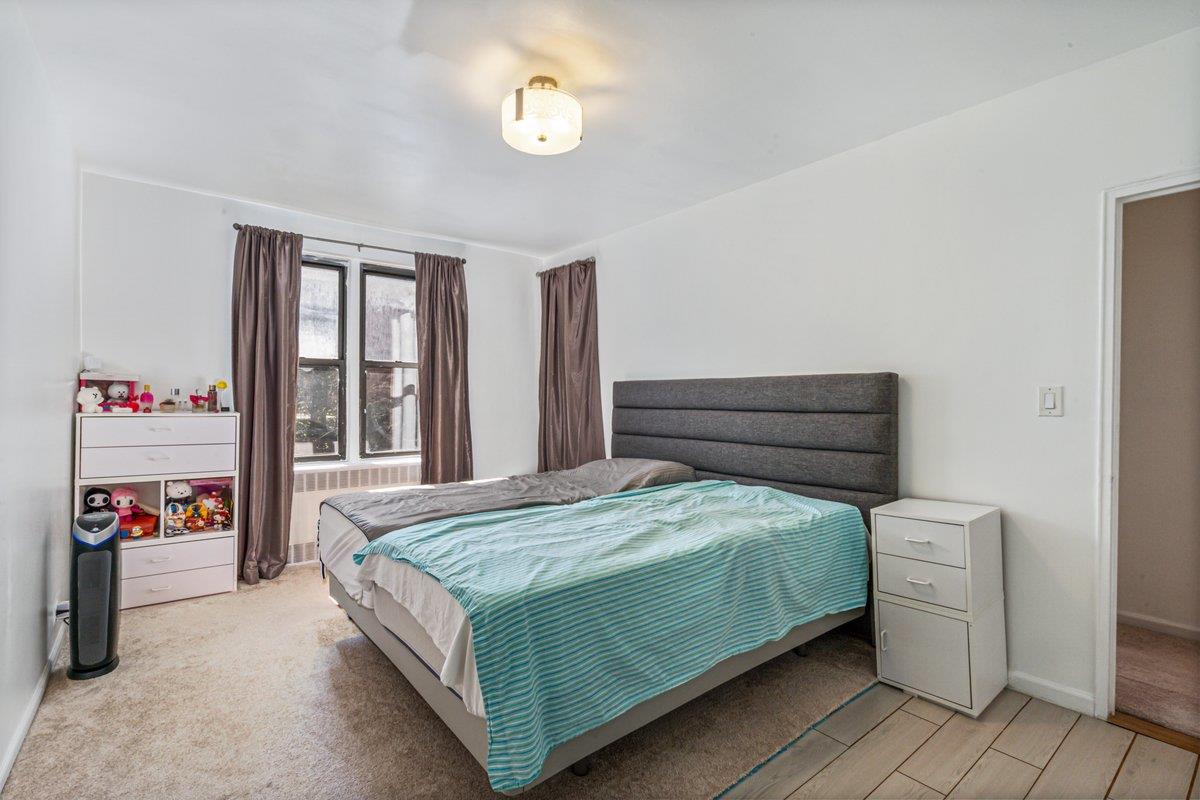 #12 photo, 67-40 Yellowstone Boulevard, クイーンズ区 Forest Hills , NY 11375