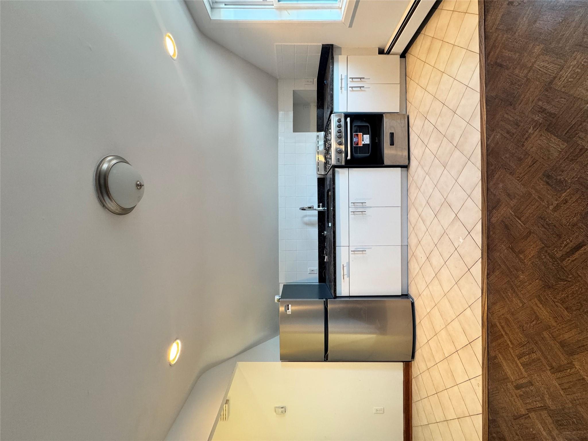 #9 photo, 25907 147th Road, クイーンズ区 Rosedale , NY 11422