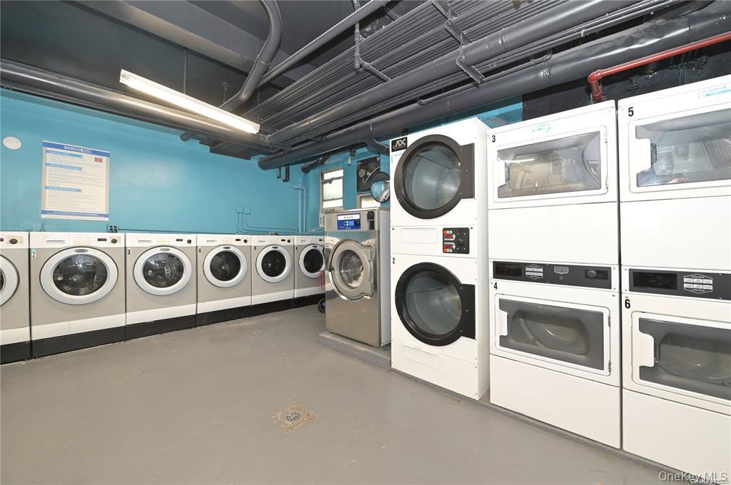 #19 photo, 113-14 72nd Road, קווינס Forest Hills , NY 11375