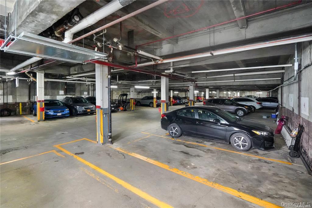 #20 photo, 113-14 72nd Road, קווינס Forest Hills , NY 11375