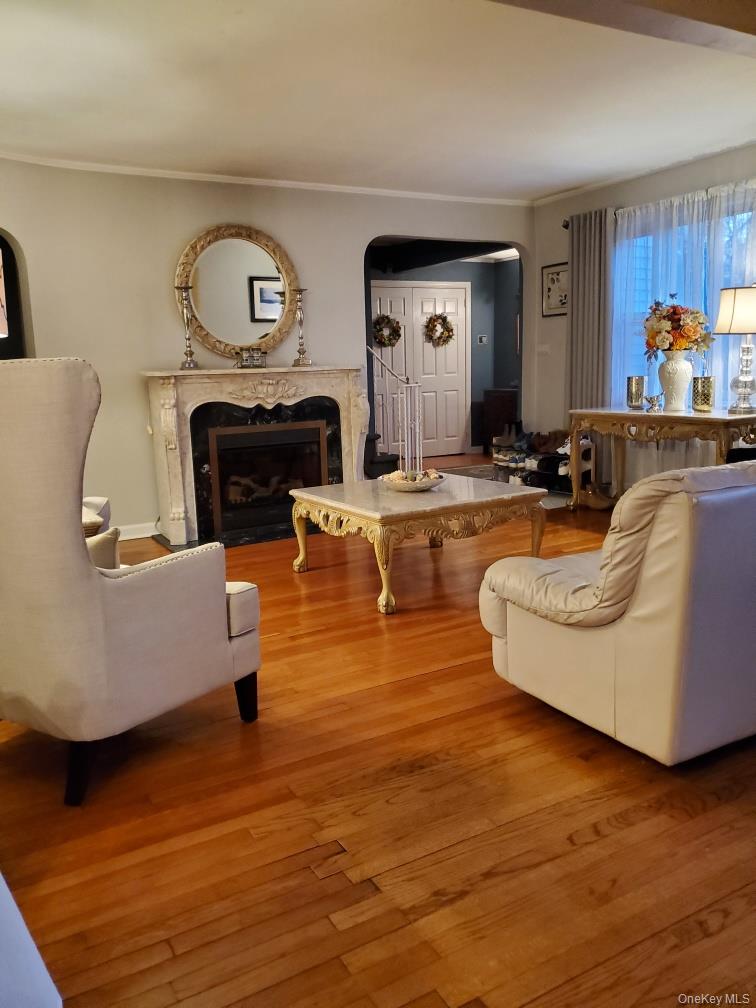 #7 photo, 899 Cleveland Street, ナッソー郡 West Hempstead , NY 11552