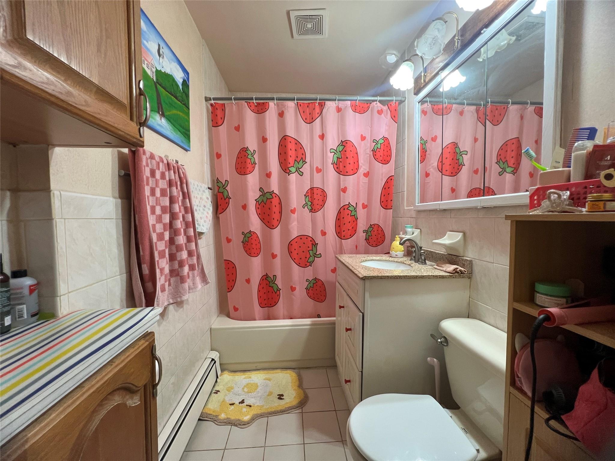 #11 photo, 70 Ridge Lane, 长岛 Levittown , NY 11756