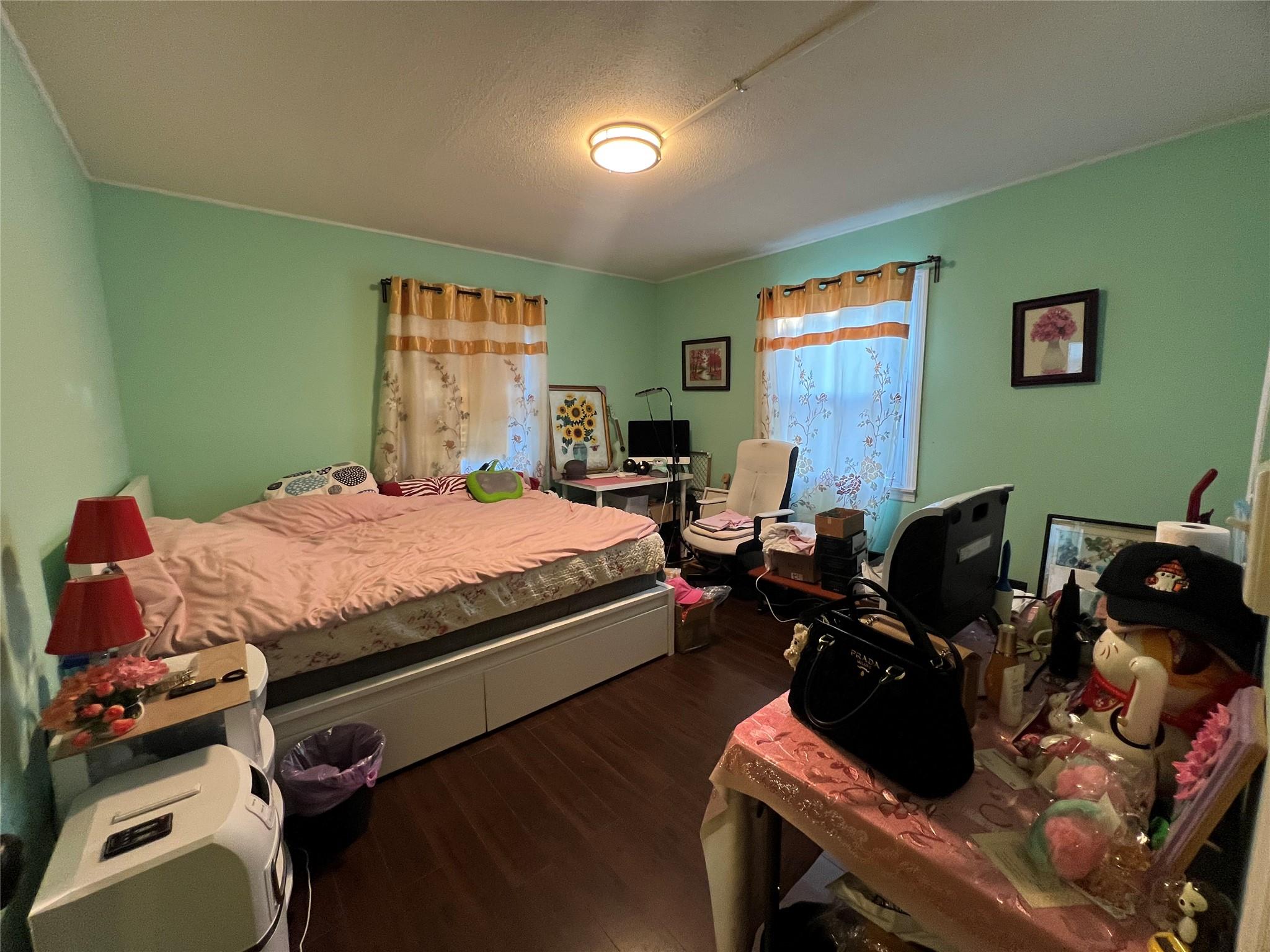 #12 photo, 70 Ridge Lane, 长岛 Levittown , NY 11756