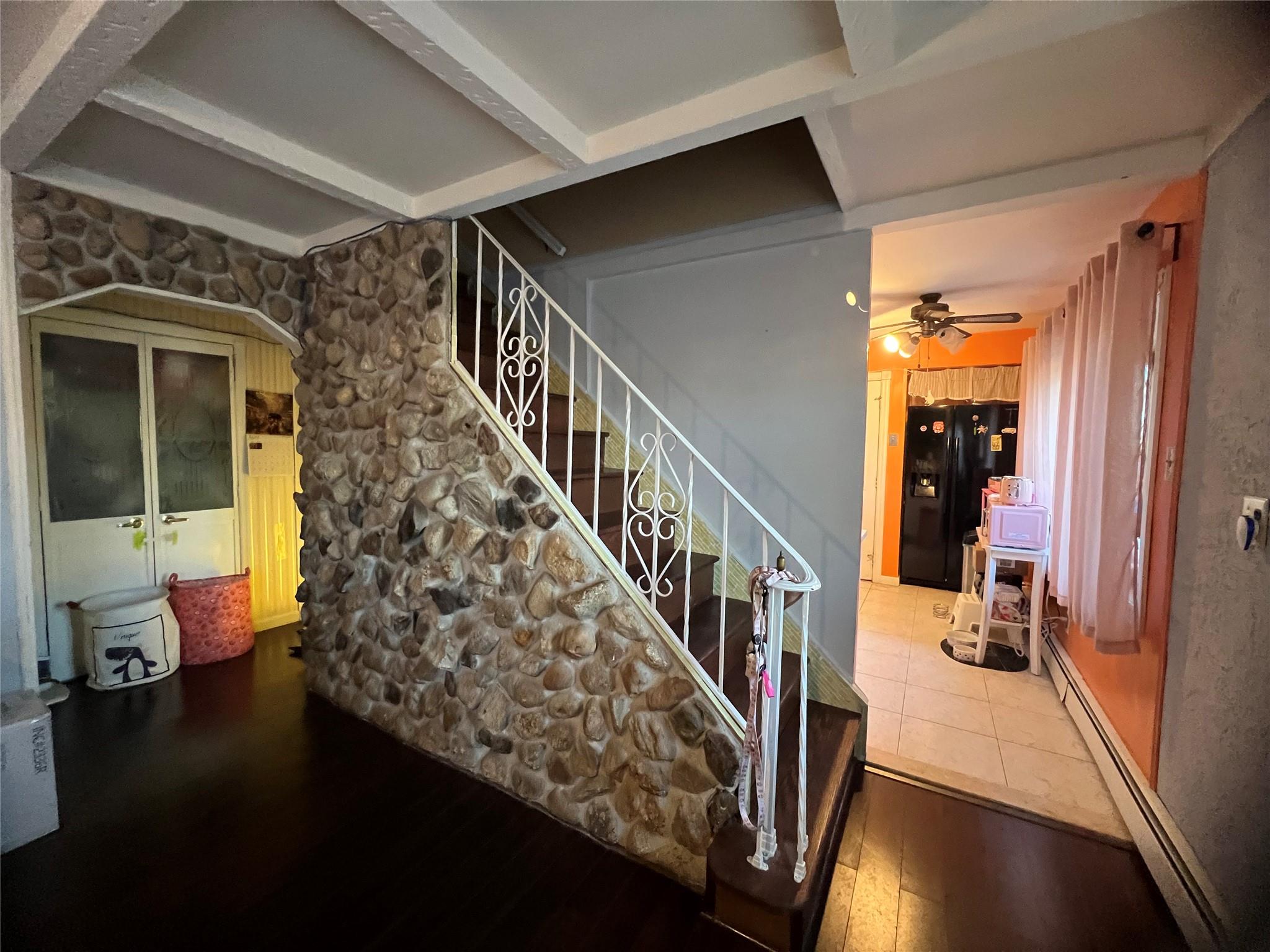 #8 photo, 70 Ridge Lane, 长岛 Levittown , NY 11756