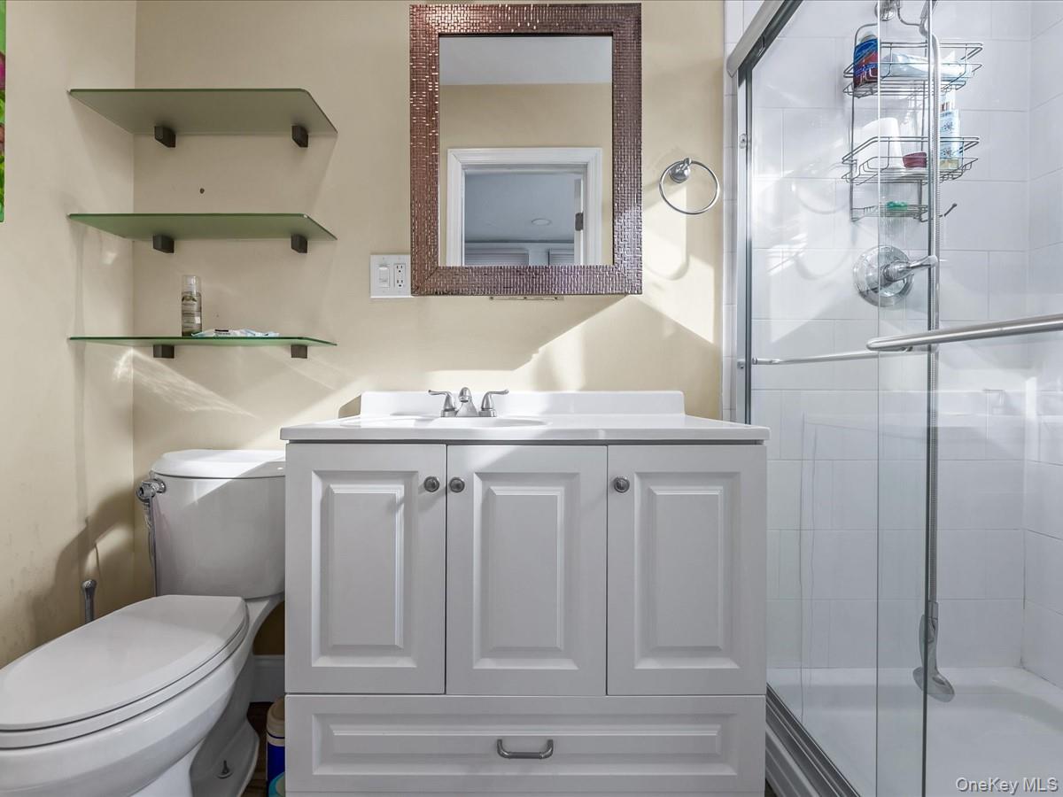 #11 photo, 219-08 38th Avenue, Bayside , NY 11361