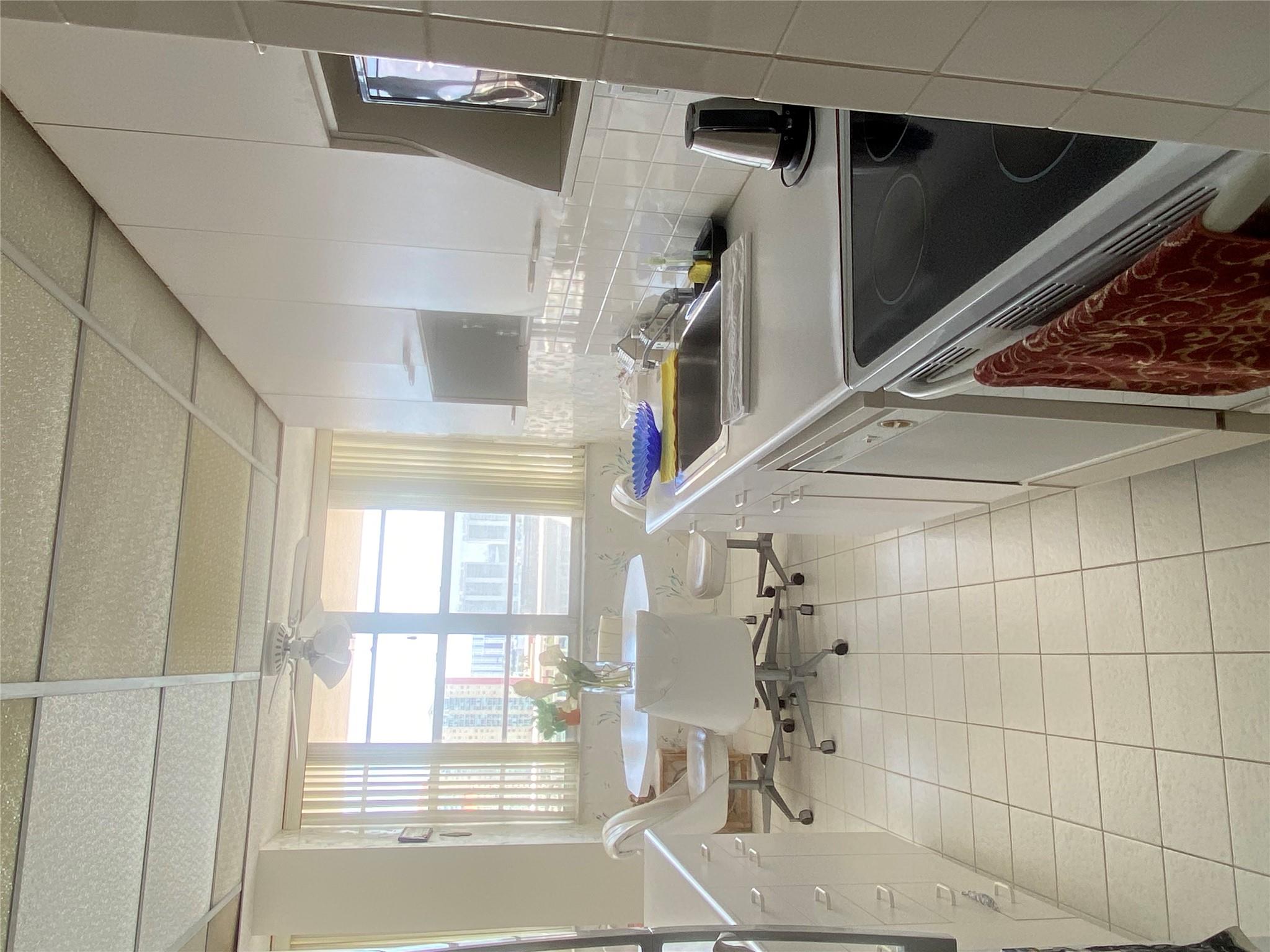 #11 photo, 250 174th St., 佛州 北迈阿密海滩 Other , FL 33160