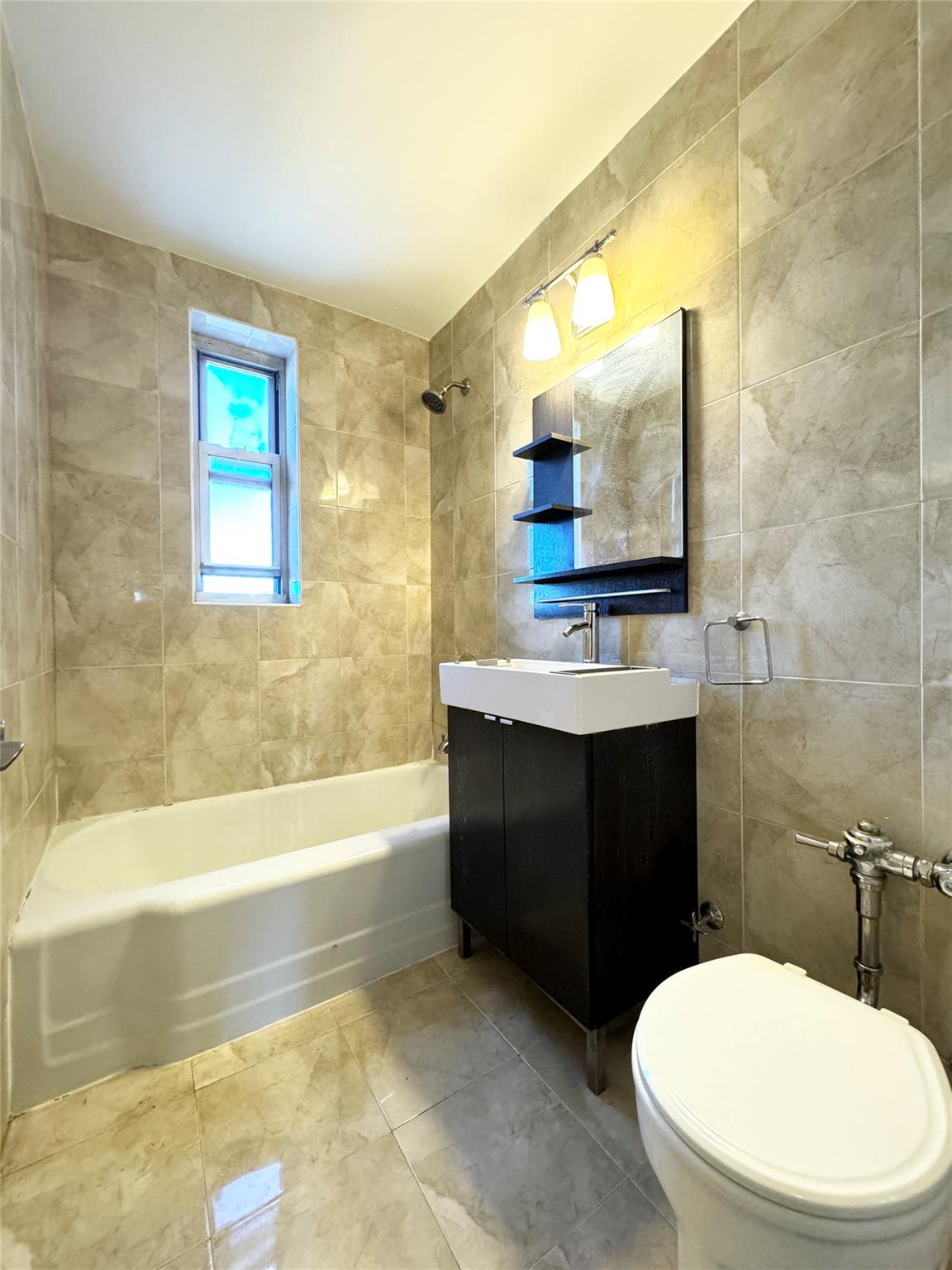 #7 photo, 83-37 Saint James Avenue, Elmhurst , NY 11373