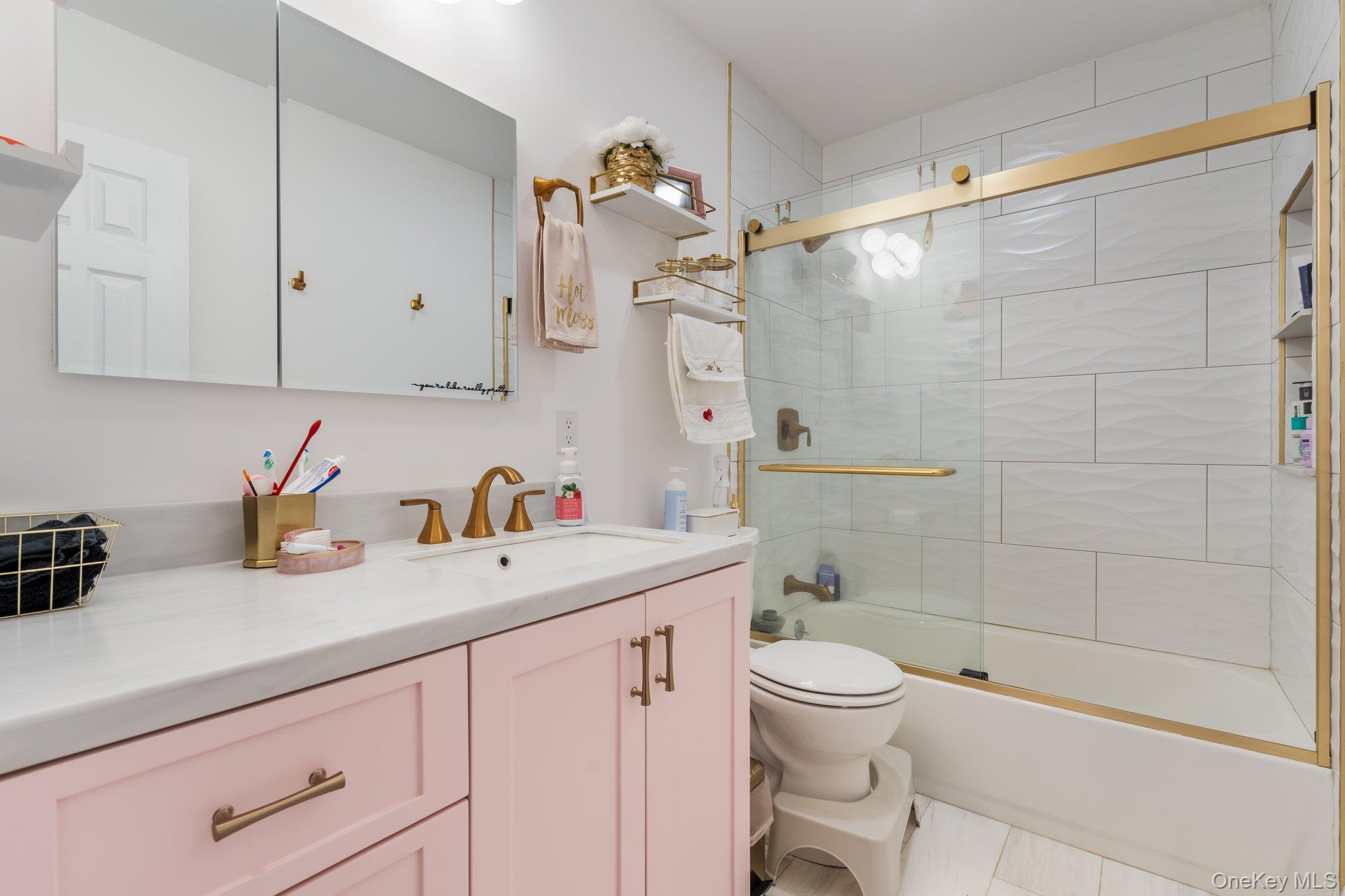 #15 photo, 10 Sycamore Court, Selden , NY 11784