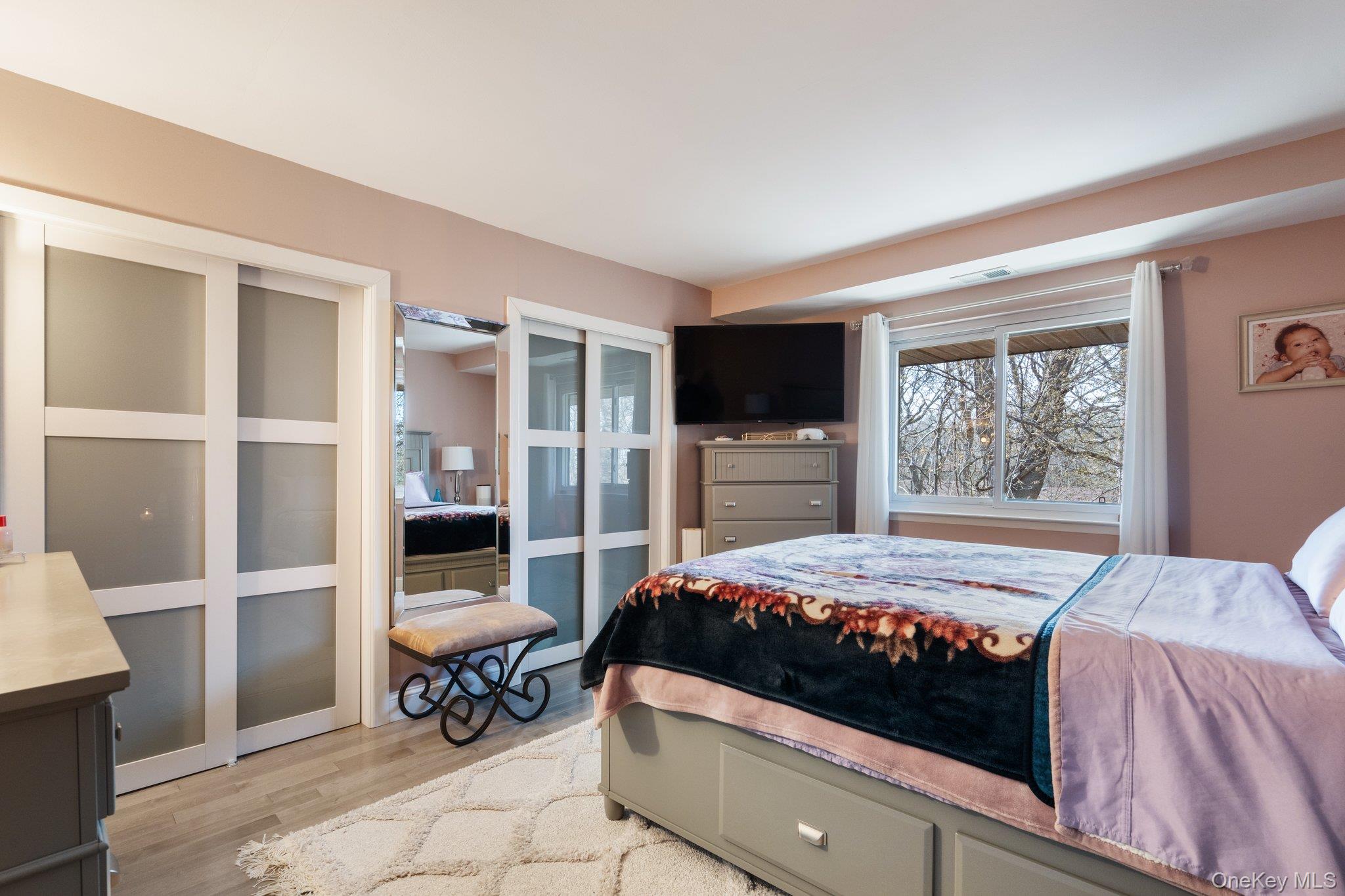 #19 photo, 10 Sycamore Court, Selden , NY 11784