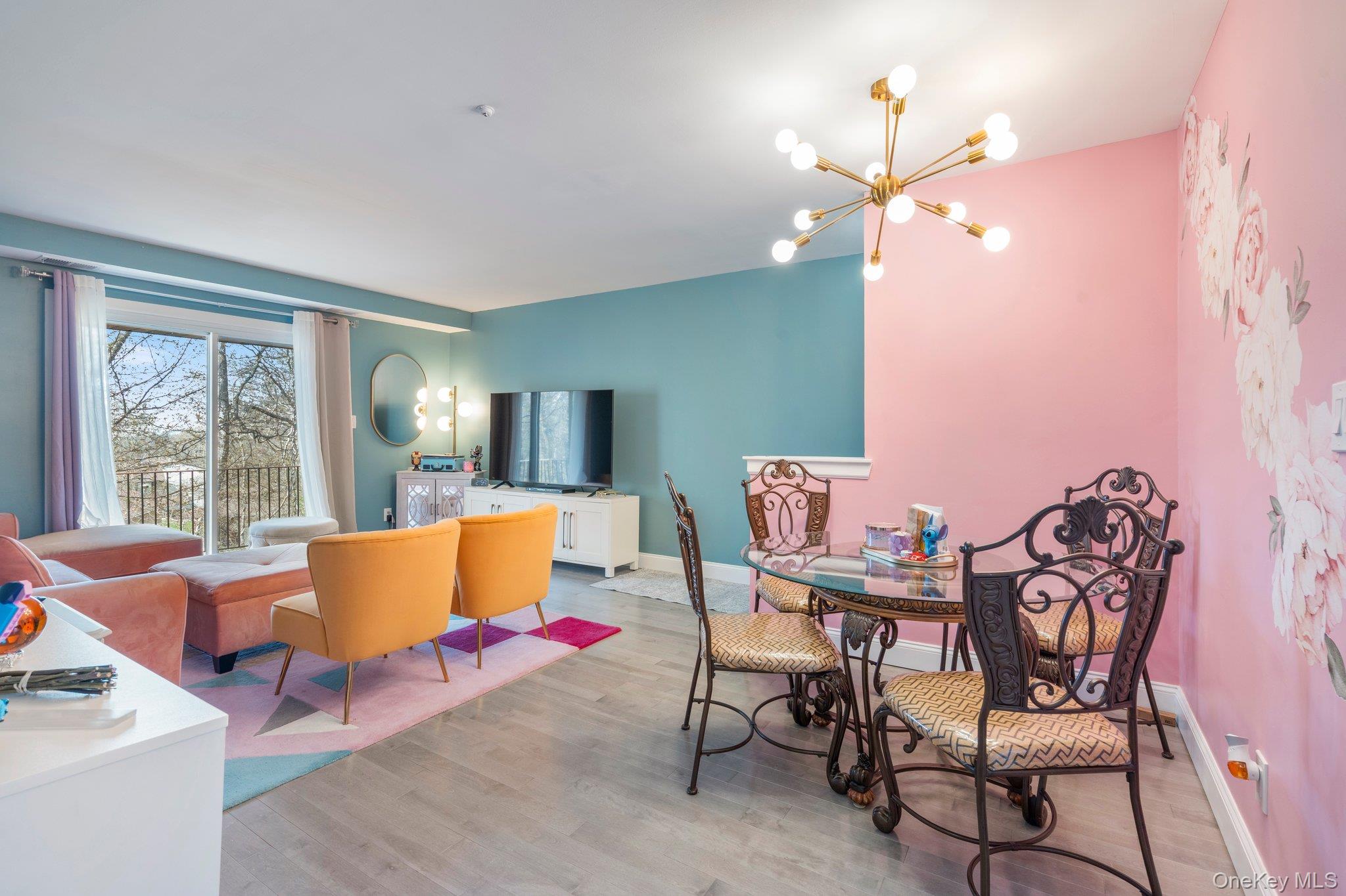 #7 photo, 10 Sycamore Court, Selden , NY 11784