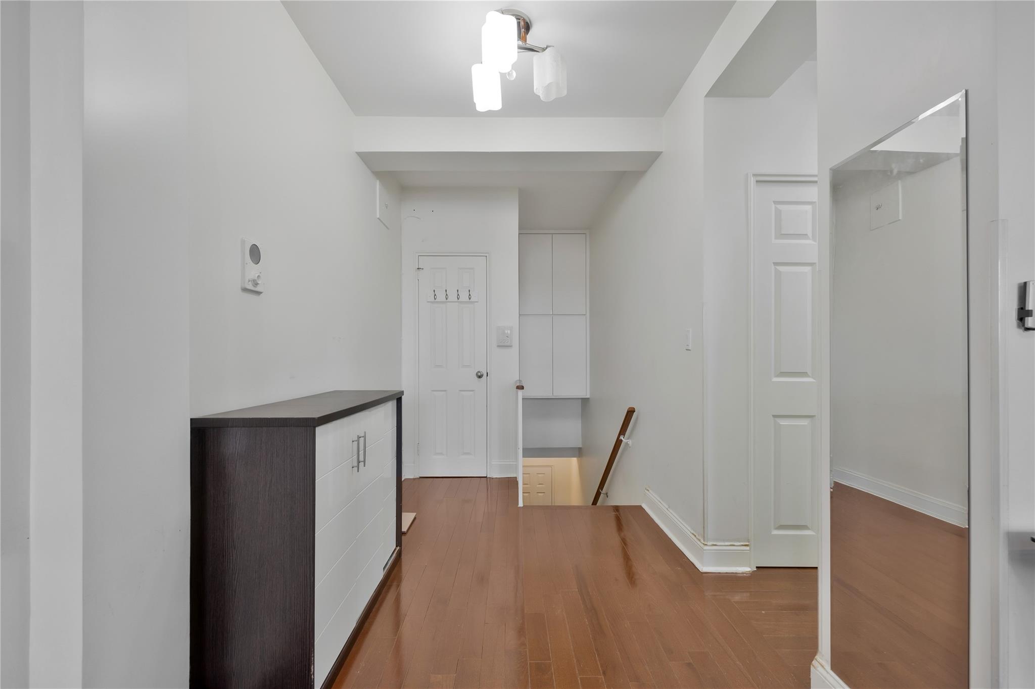 #3 photo, 99-60 63 Road, クイーンズ区 Rego Park , NY 11374