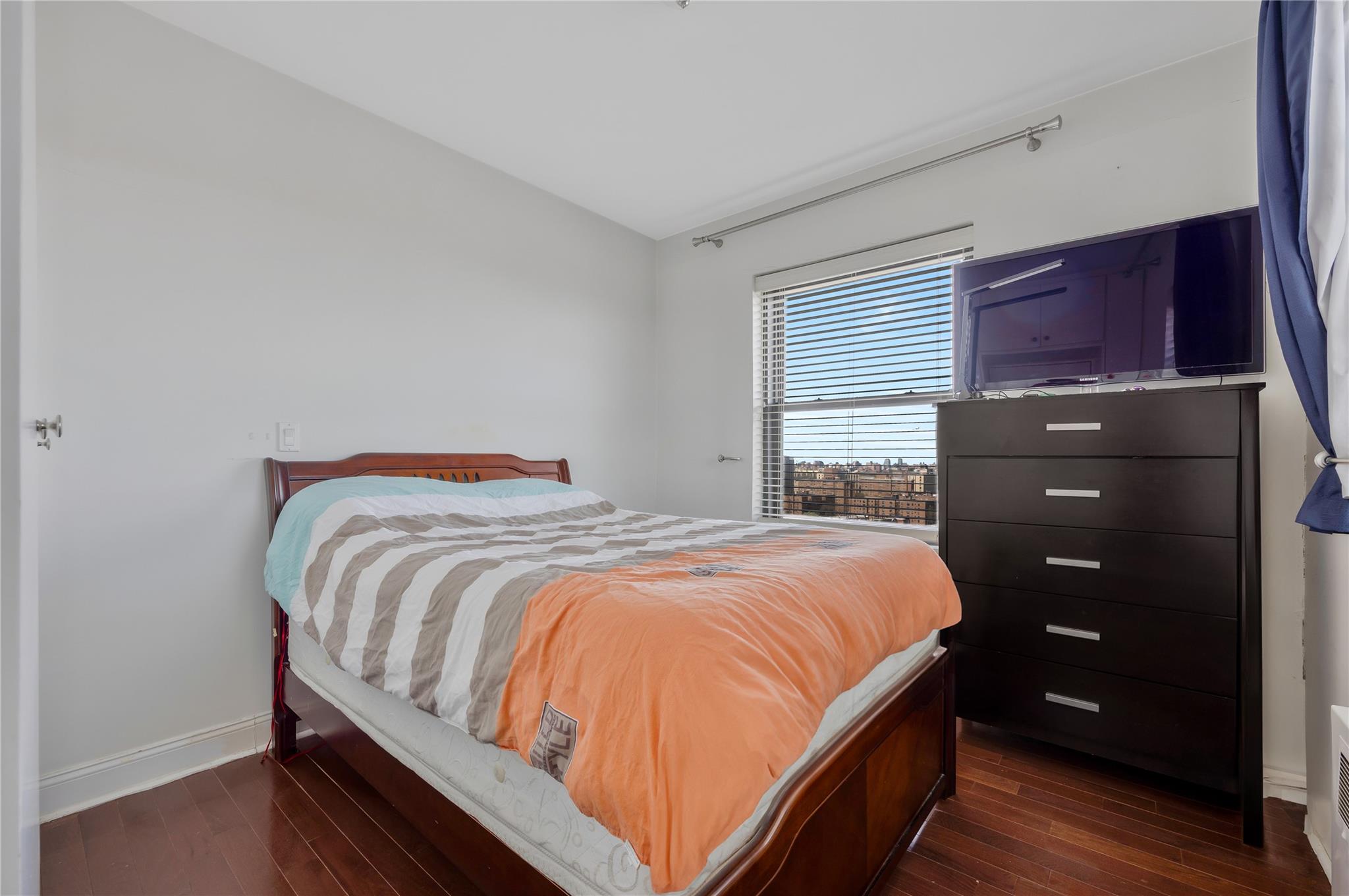 #7 photo, 99-60 63 Road, クイーンズ区 Rego Park , NY 11374