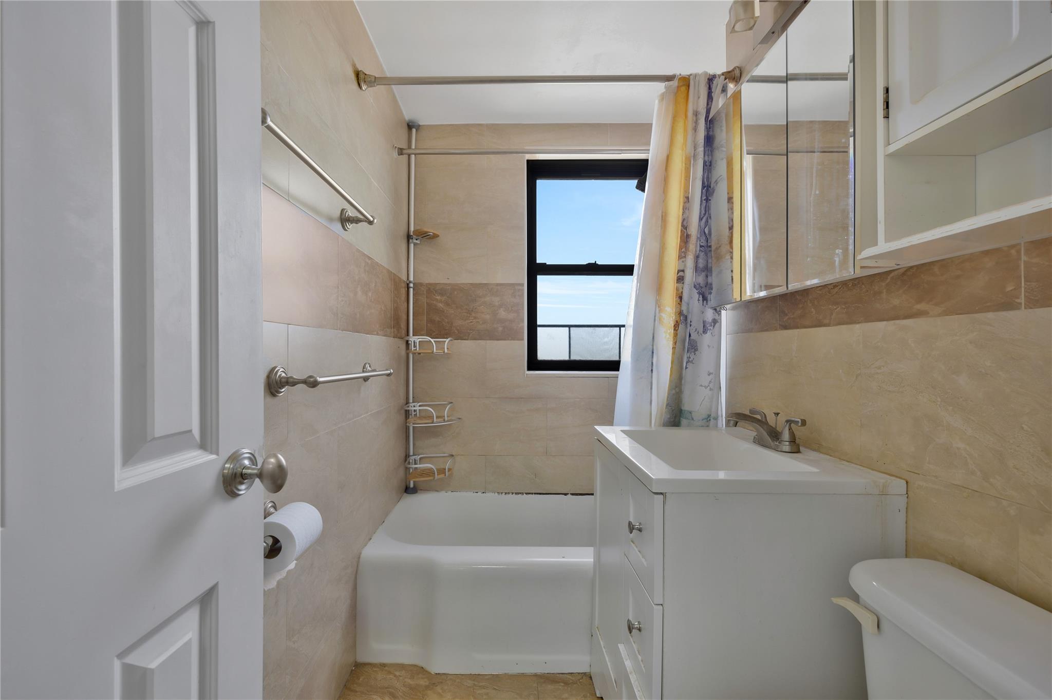 #8 photo, 99-60 63 Road, クイーンズ区 Rego Park , NY 11374