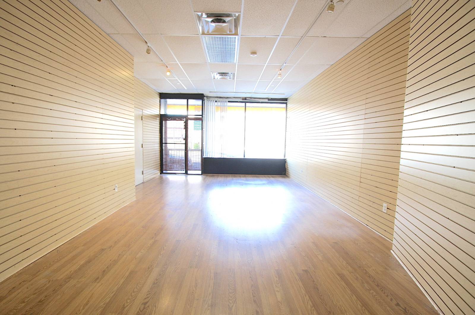 #3 photo, 1826 Bath Ave, #101, ブルックリン区 Bath Beach , NY 11214