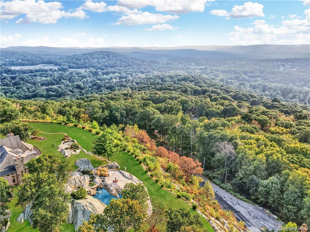 #3 photo, 1135 Williams Drive, Shrub Oak , NY 10588