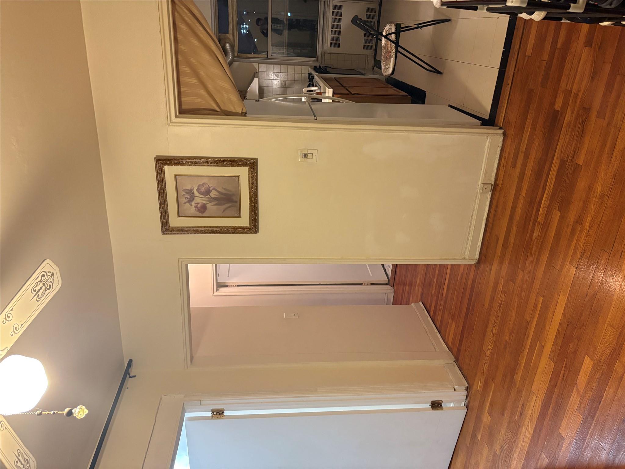 #2 photo, 147-31 38 Avenue, Flushing , NY 11354