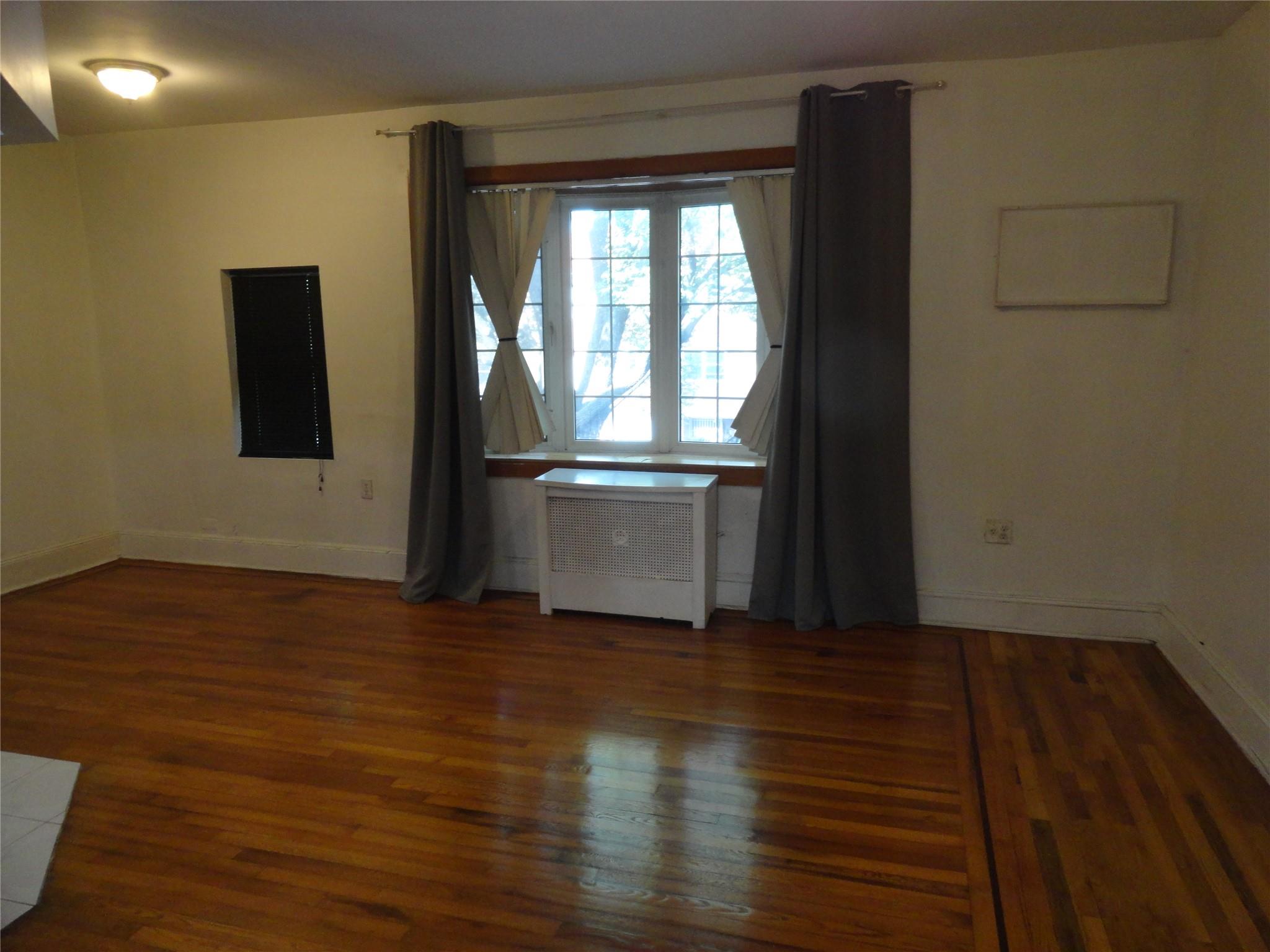 #2 photo, 31-14 90 Street, クイーンズ区 East Elmhurst , NY 11369