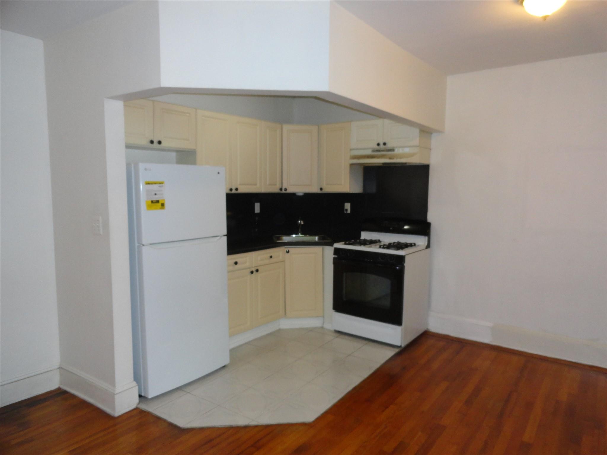 #4 photo, 31-14 90 Street, クイーンズ区 East Elmhurst , NY 11369