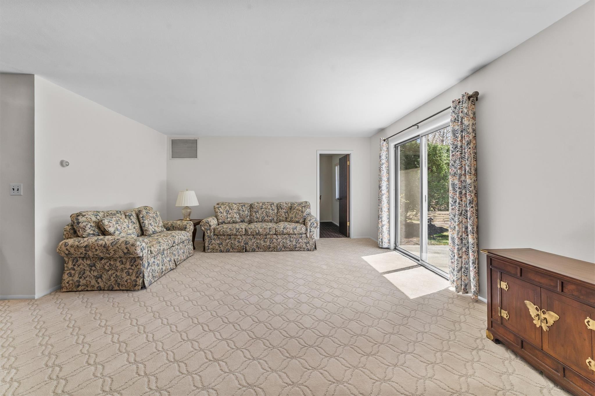 #11 photo, 164 Carriage Court, Yorktown Heights , NY 10598