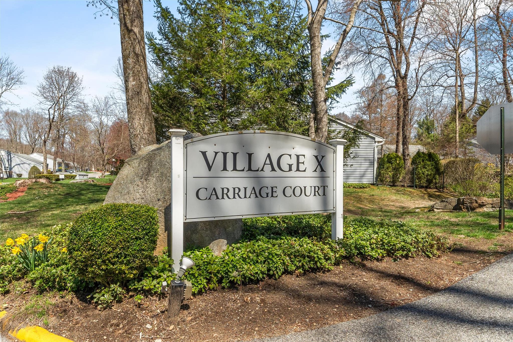 #3 photo, 164 Carriage Court, Yorktown Heights , NY 10598