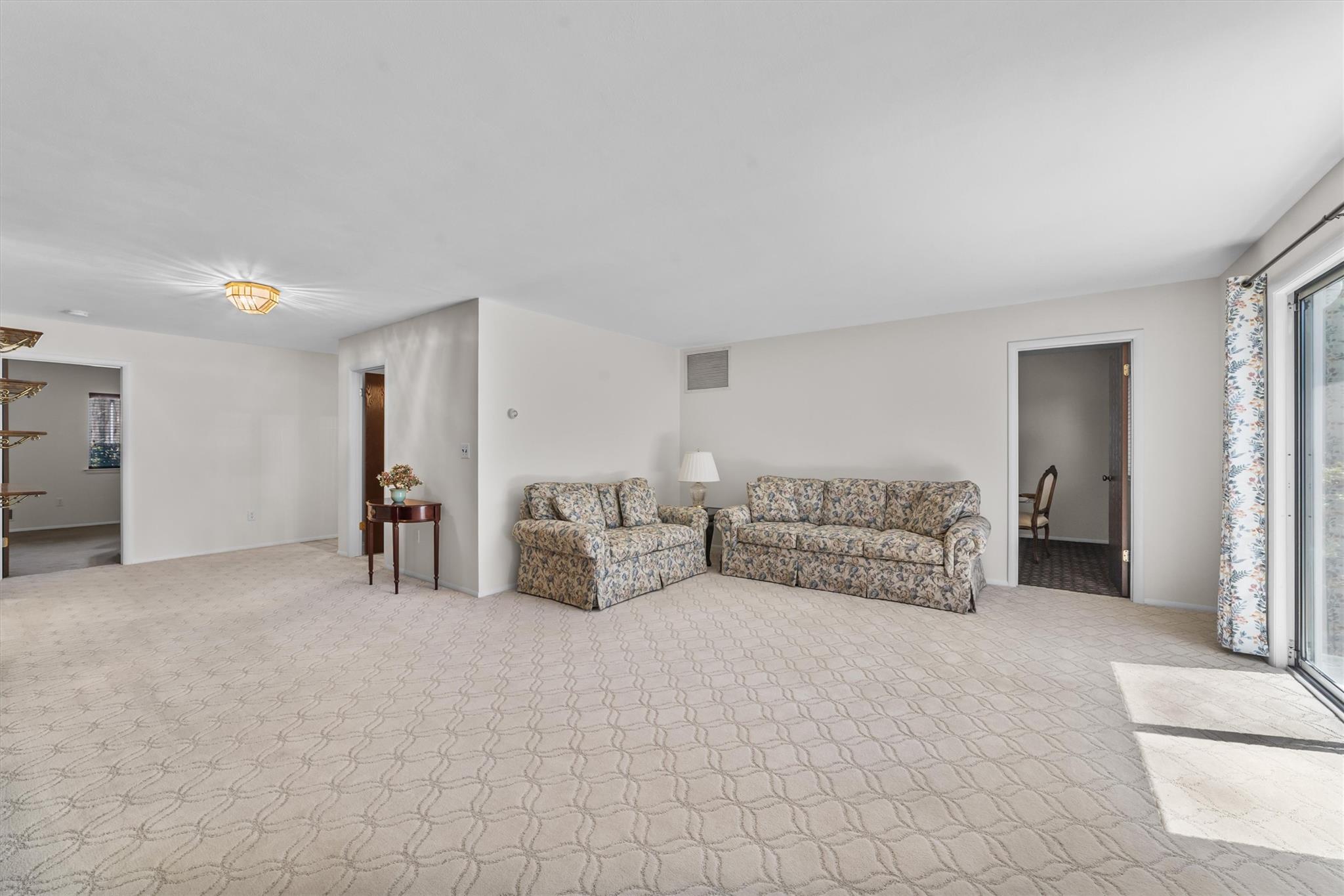 #7 photo, 164 Carriage Court, Yorktown Heights , NY 10598