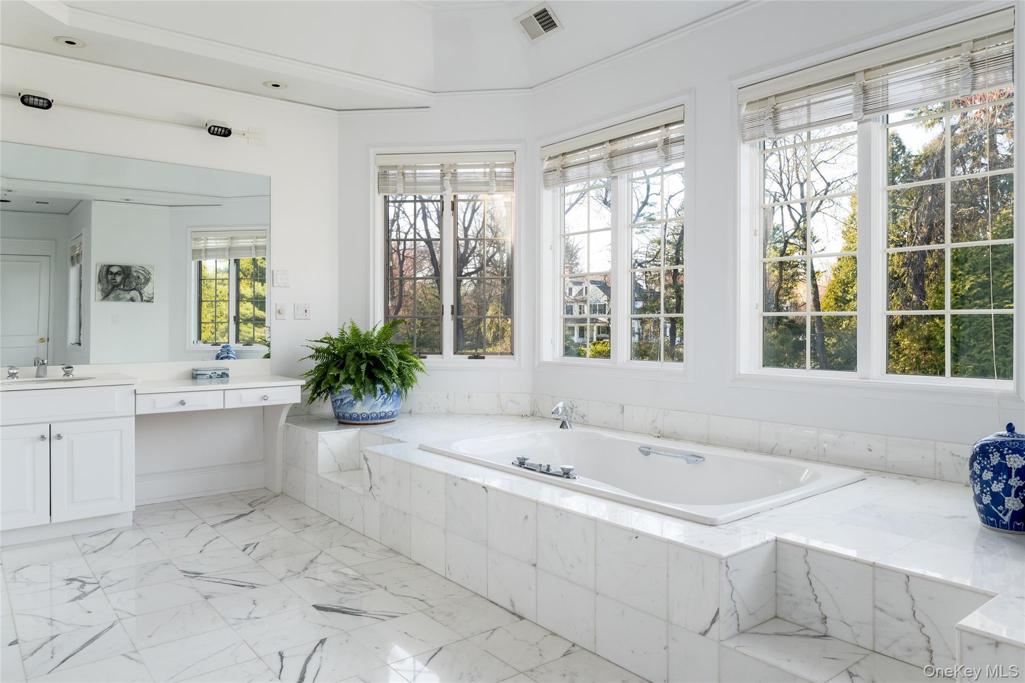 #18 photo, 7 Coventry Court, Purchase , NY 10577