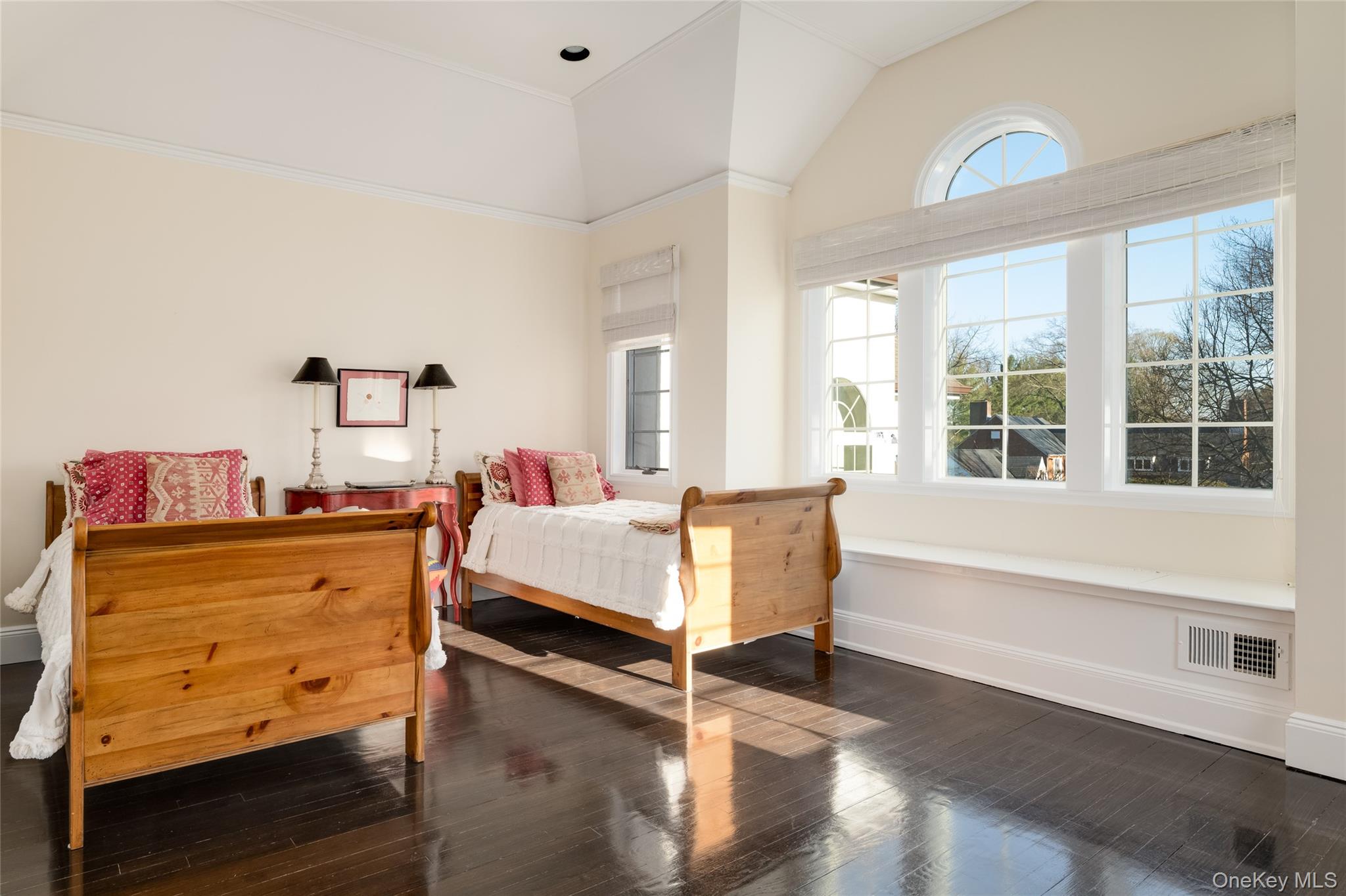 #19 photo, 7 Coventry Court, Purchase , NY 10577