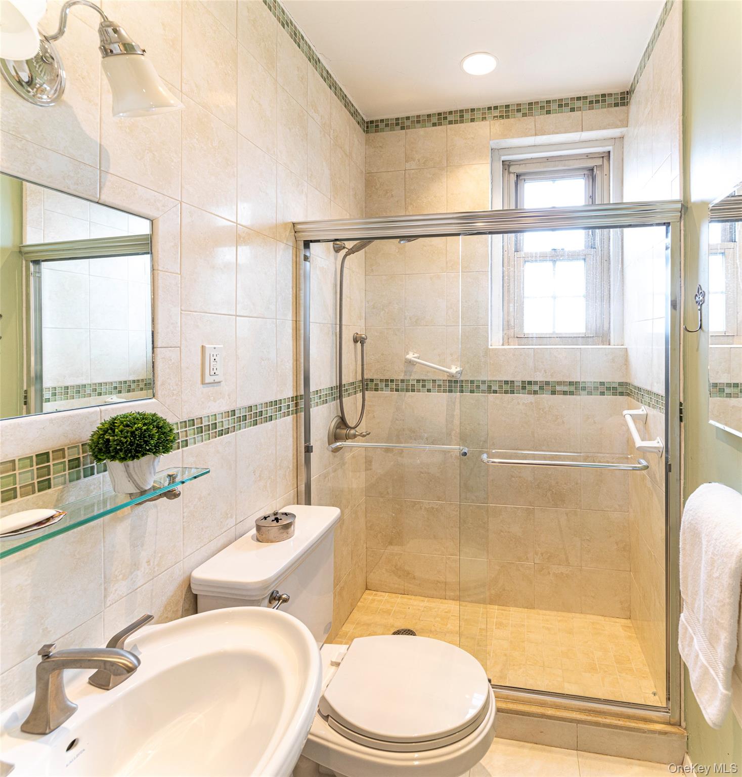 #14 photo, 7 Tanglewylde Avenue, Bronxville , NY 10708