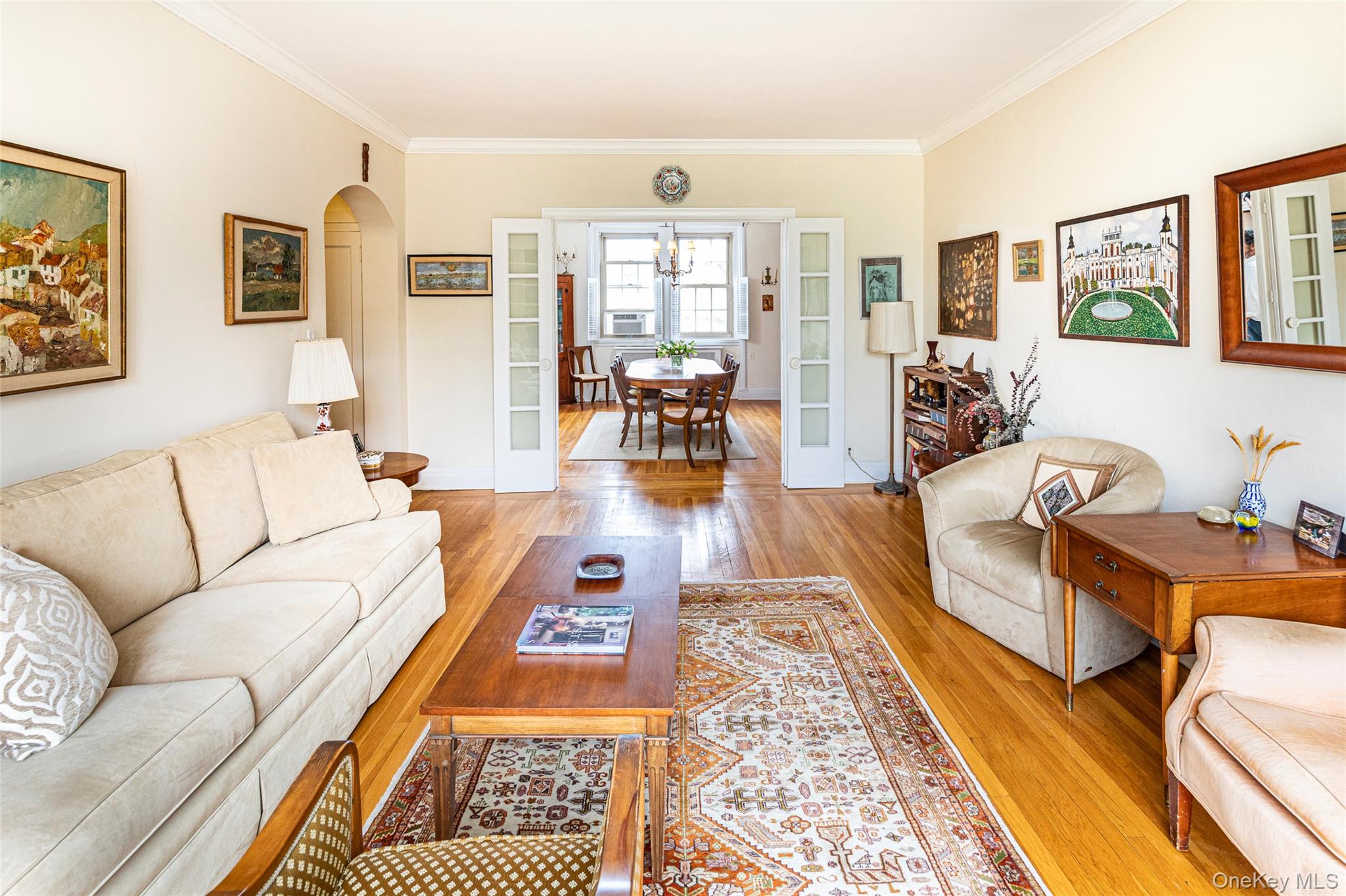 #2 photo, 7 Tanglewylde Avenue, Bronxville , NY 10708