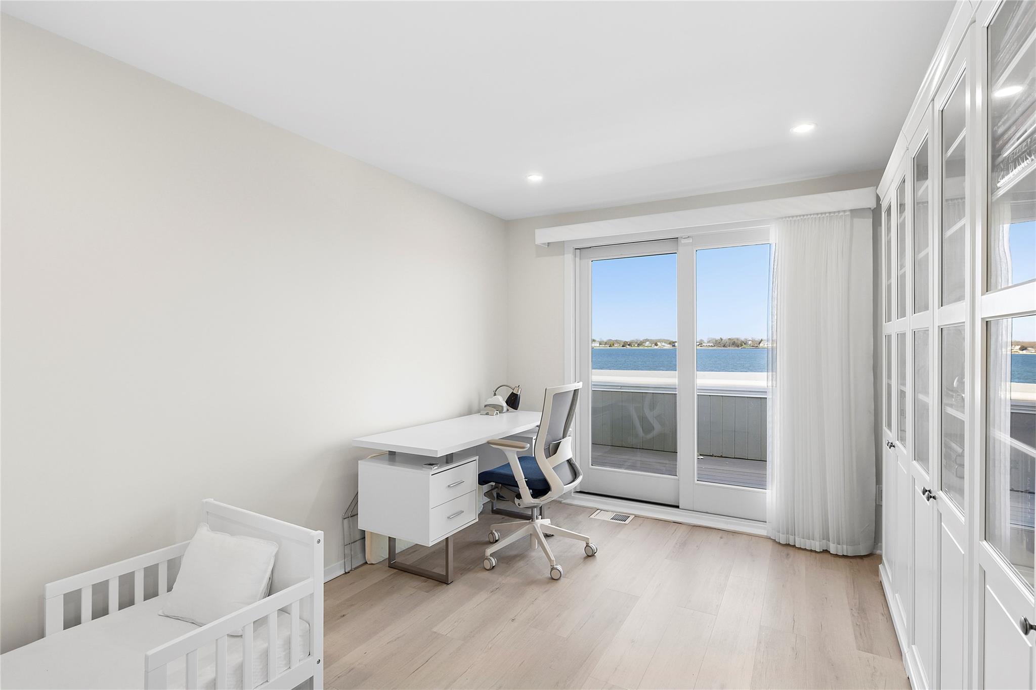 #15 photo, 17 Romana Drive, サフォーク郡 Hampton Bays , NY 11946