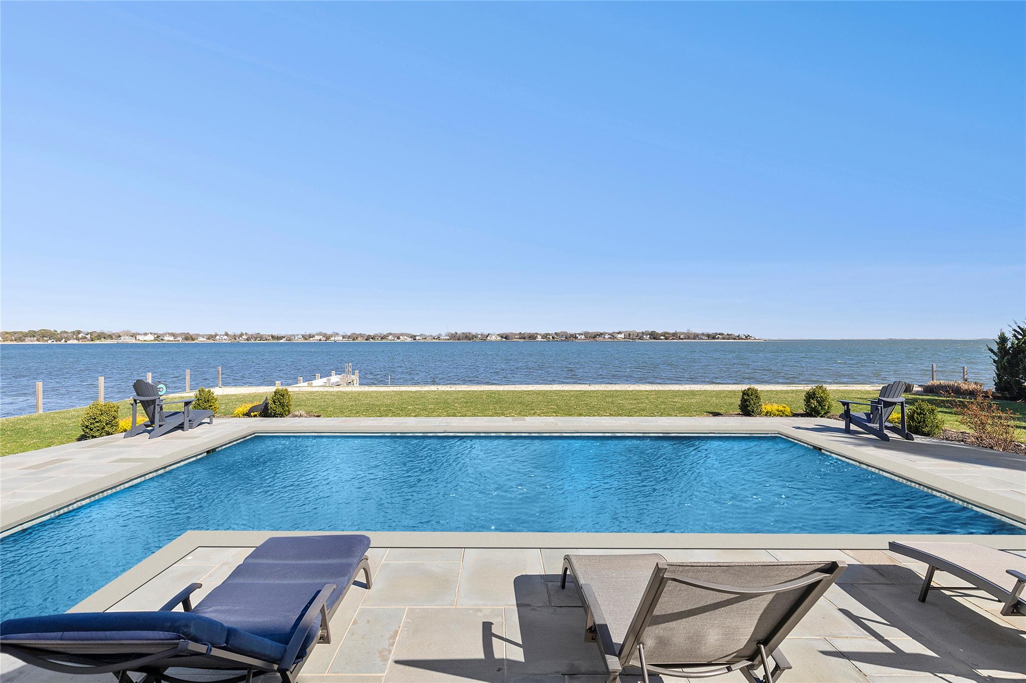 #3 photo, 17 Romana Drive, サフォーク郡 Hampton Bays , NY 11946