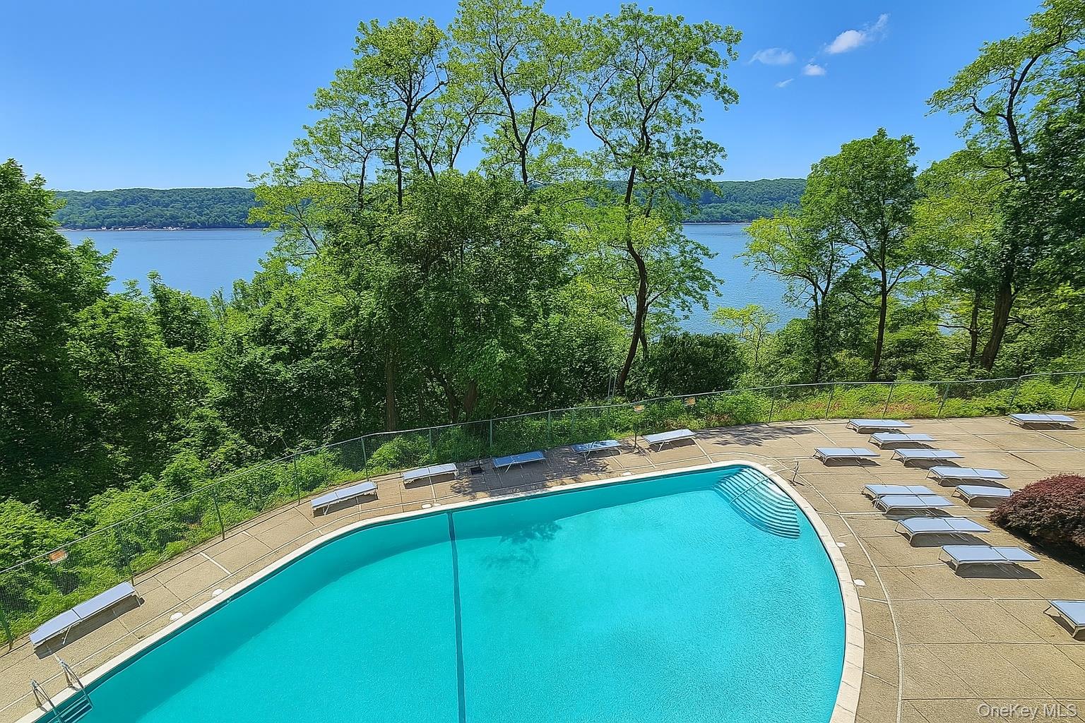 #11 photo, 2727 Palisade Avenue, ブロンクス区 Bronx , NY 10463