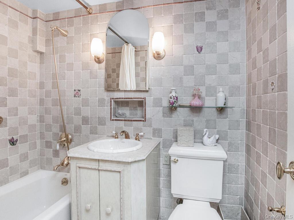 #18 photo, 2727 Palisade Avenue, ブロンクス区 Bronx , NY 10463