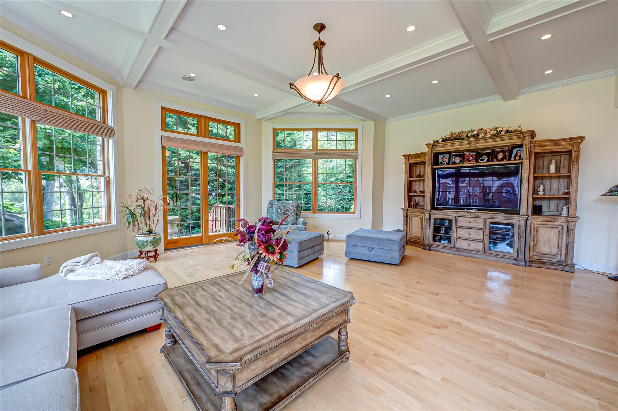 #9 photo, 14 Eagle Landing, 东长岛 Mount Sinai , NY 11766