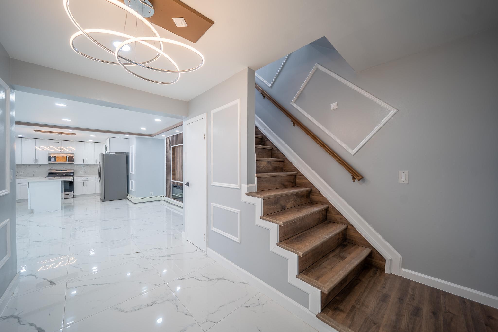 #10 photo, 2395 Mermaid Avenue, Wantagh , NY 11793