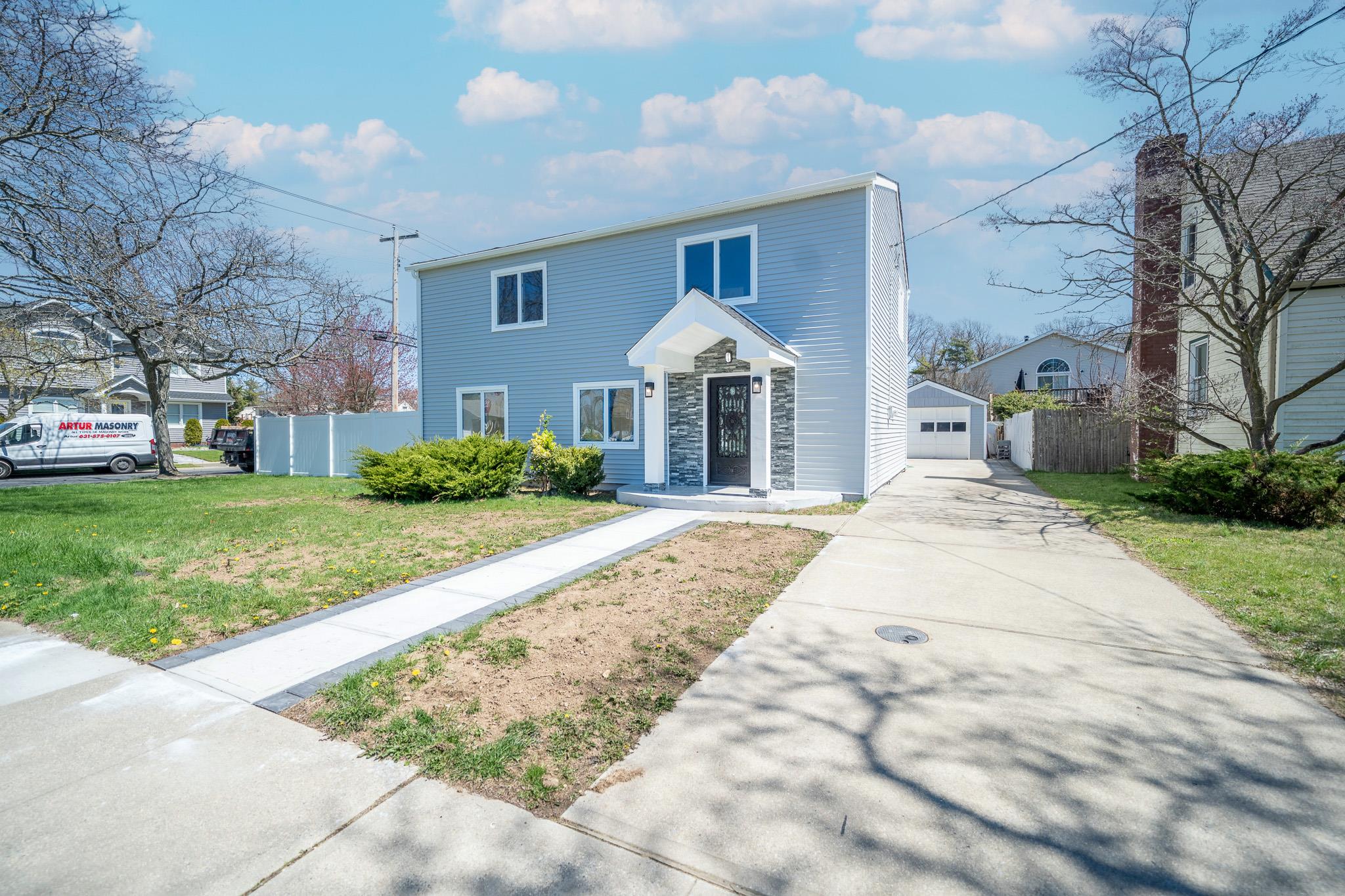 #4 photo, 2395 Mermaid Avenue, Wantagh , NY 11793