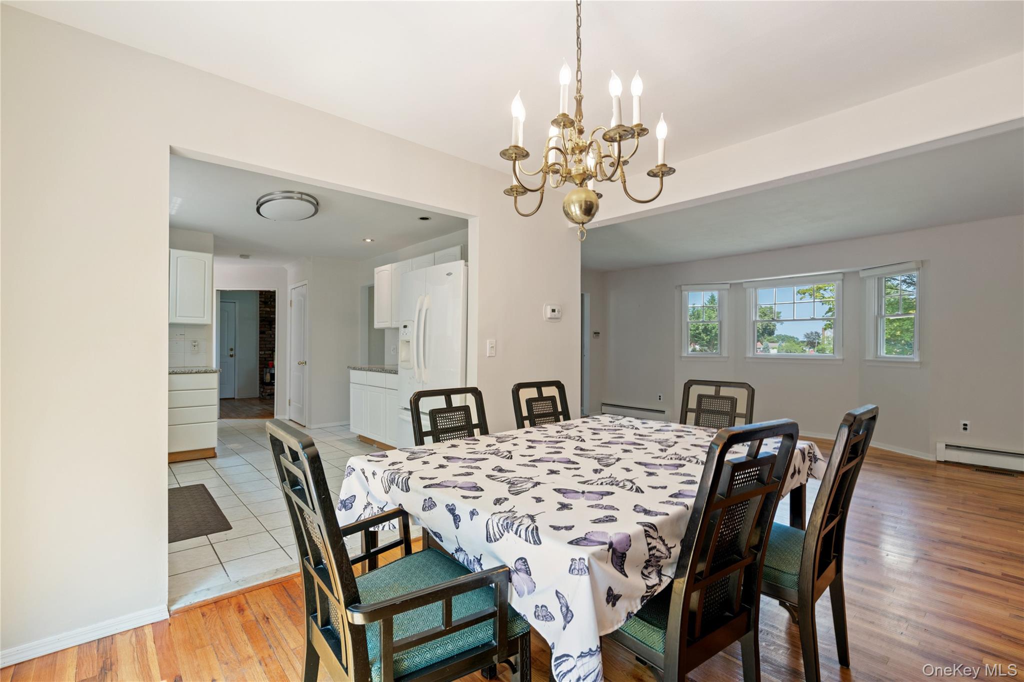 #11 photo, 8 Beverly Court, 東長島 Farmingville , NY 11738